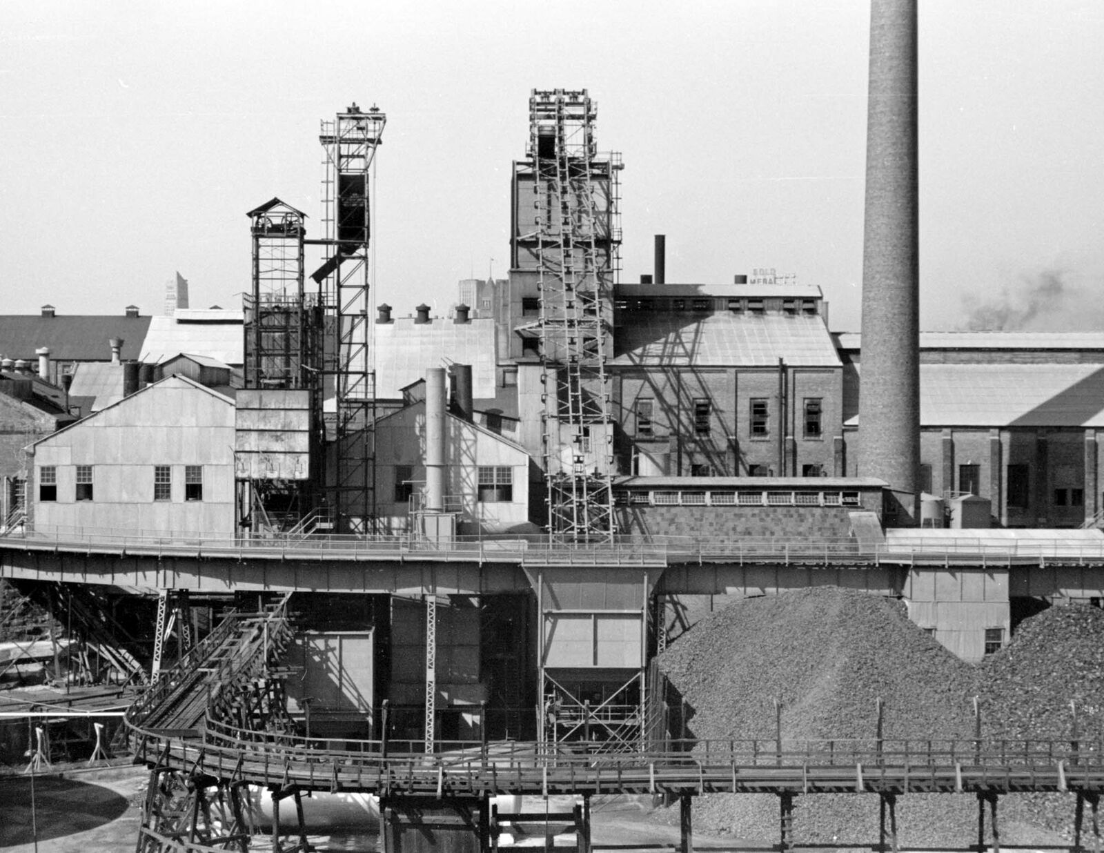 1939 Gas Plant, Minneapolis, Minnesota Vintage Old Photo 8.5\