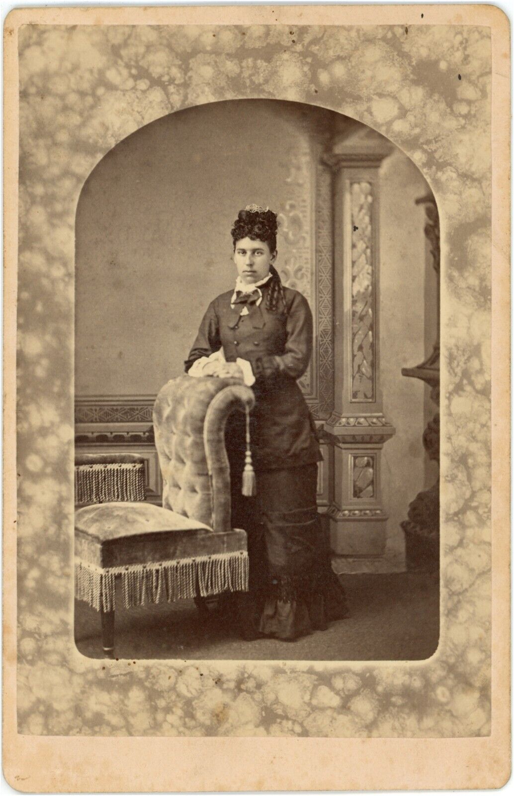 CIRCA 1880'S Stunning CABINET CARD Woman Wearing Gorgeous Victorian Dress