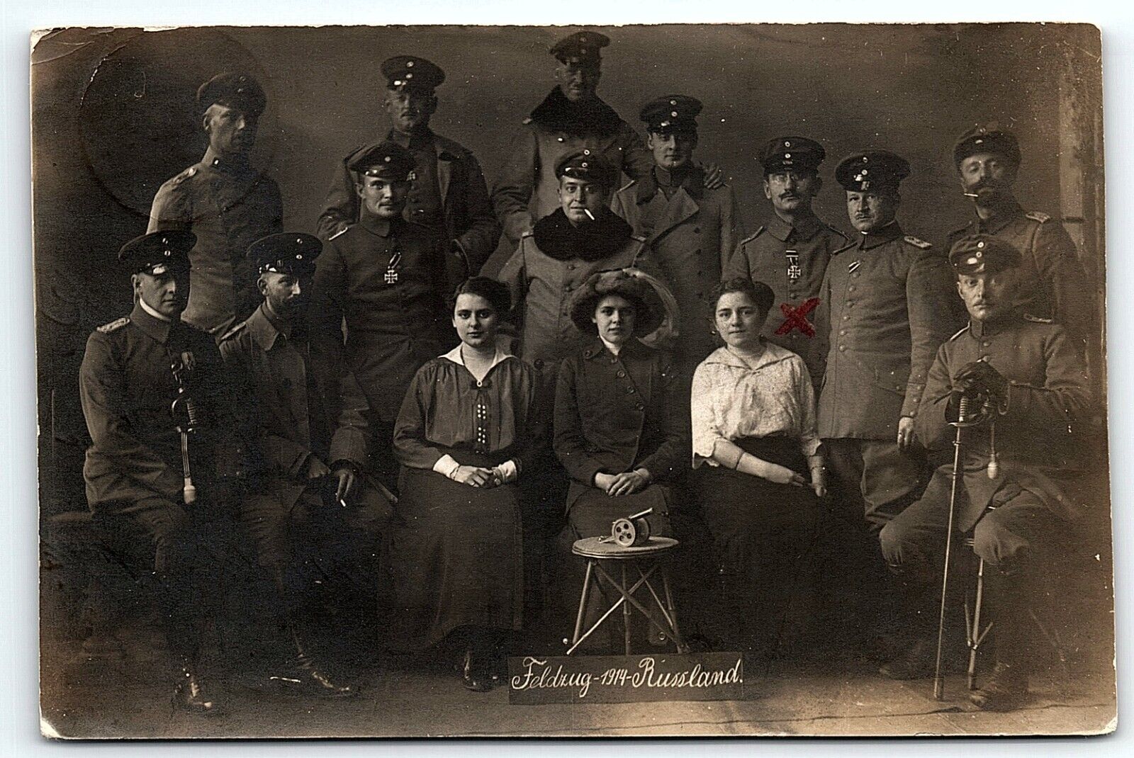 1914 GERMAN FIELD REG IN RUSSIA OFFICERS LADIES CANNON RPPC POSTCARD P3505