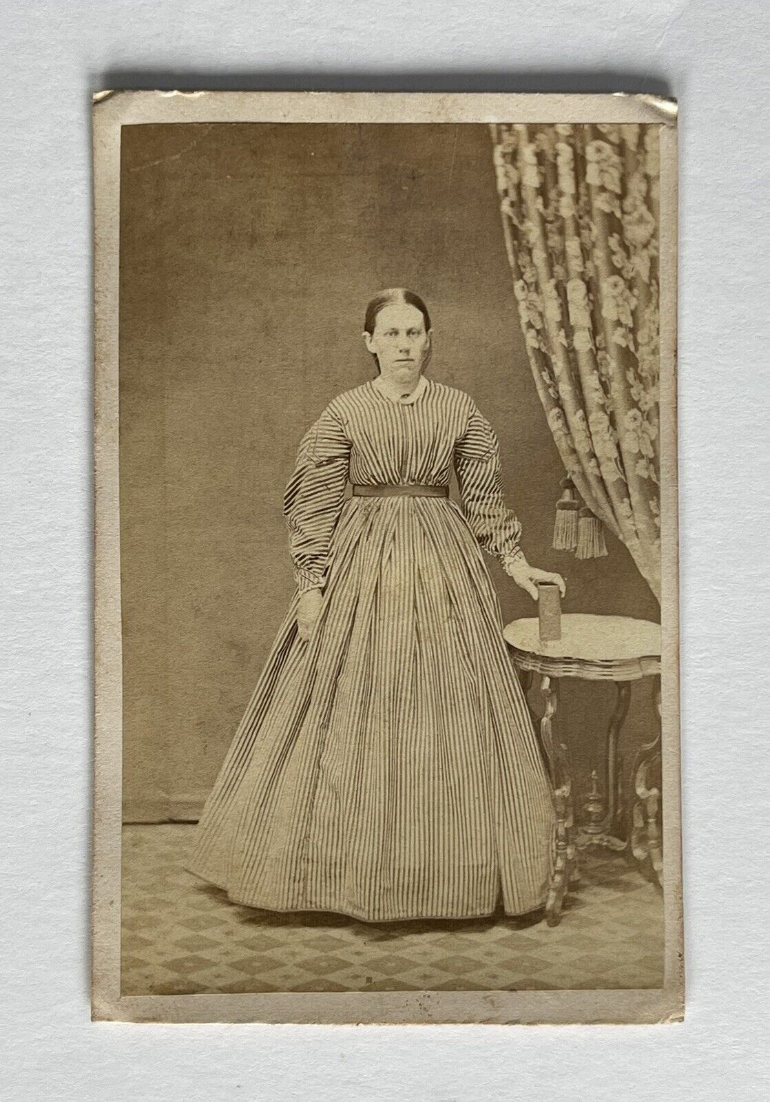Antique Victorian CDV Photo Older Woman Pretty Lady Stamp On Back Middletown PA