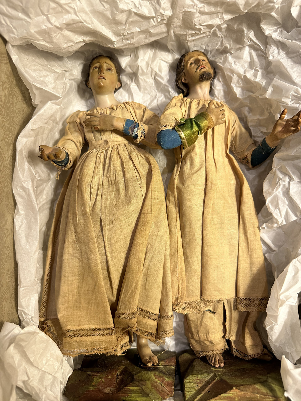 Antique Pair (2) Neapolitan Creche Mary & Joseph (13\