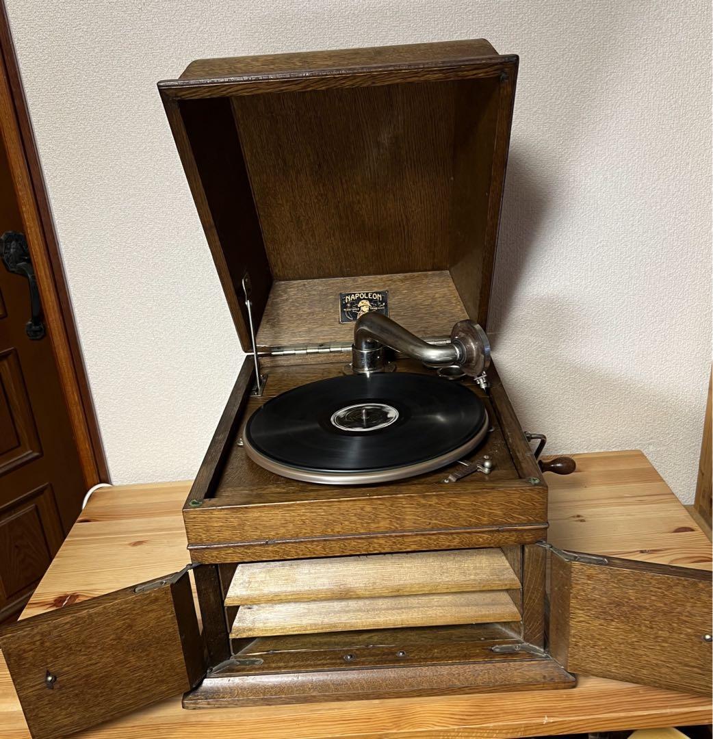 Antique Napoleon phonograph No-6 Record