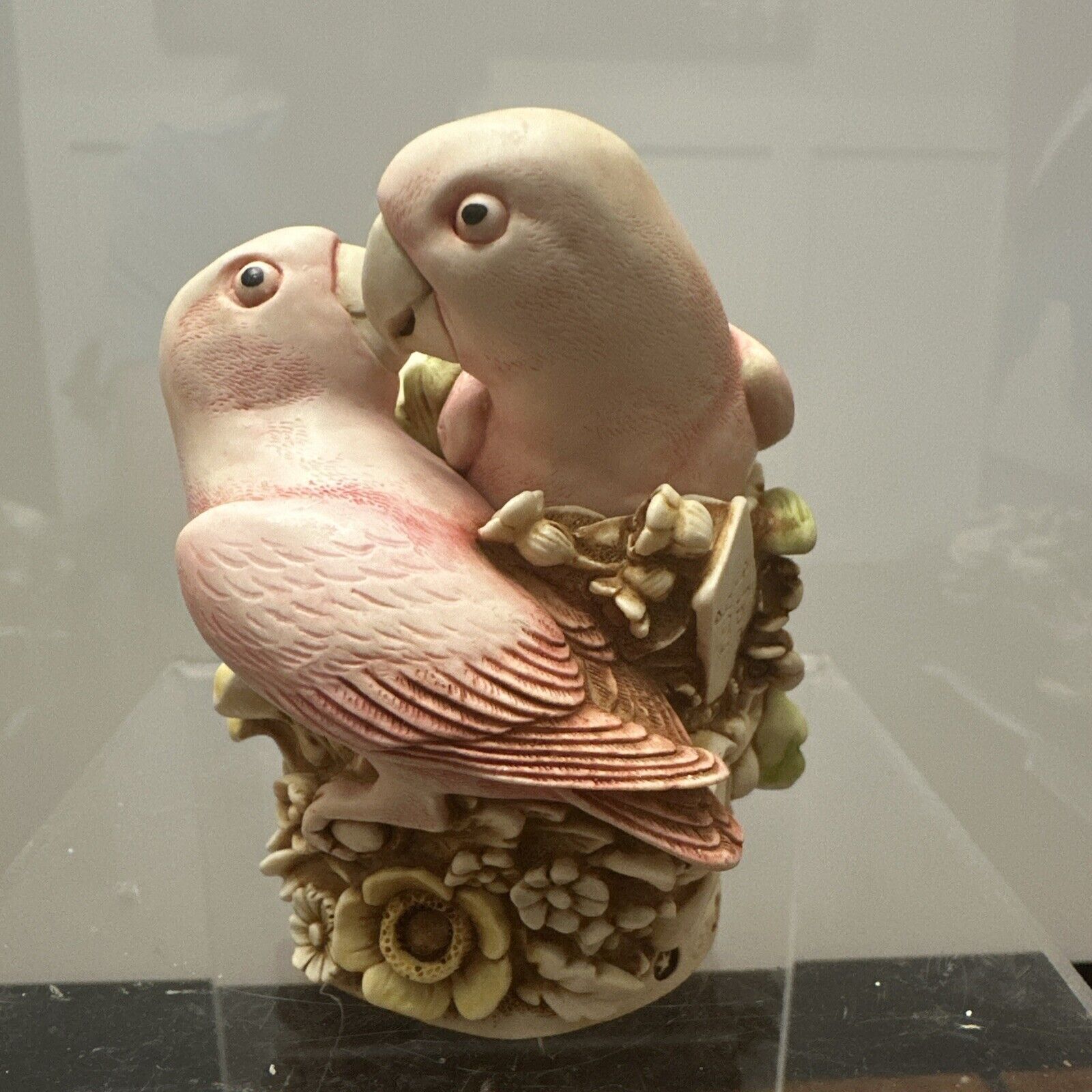 Harmony Kingdom Love Nest Romance Annuals Pink Parrots Birds Trinket No Box