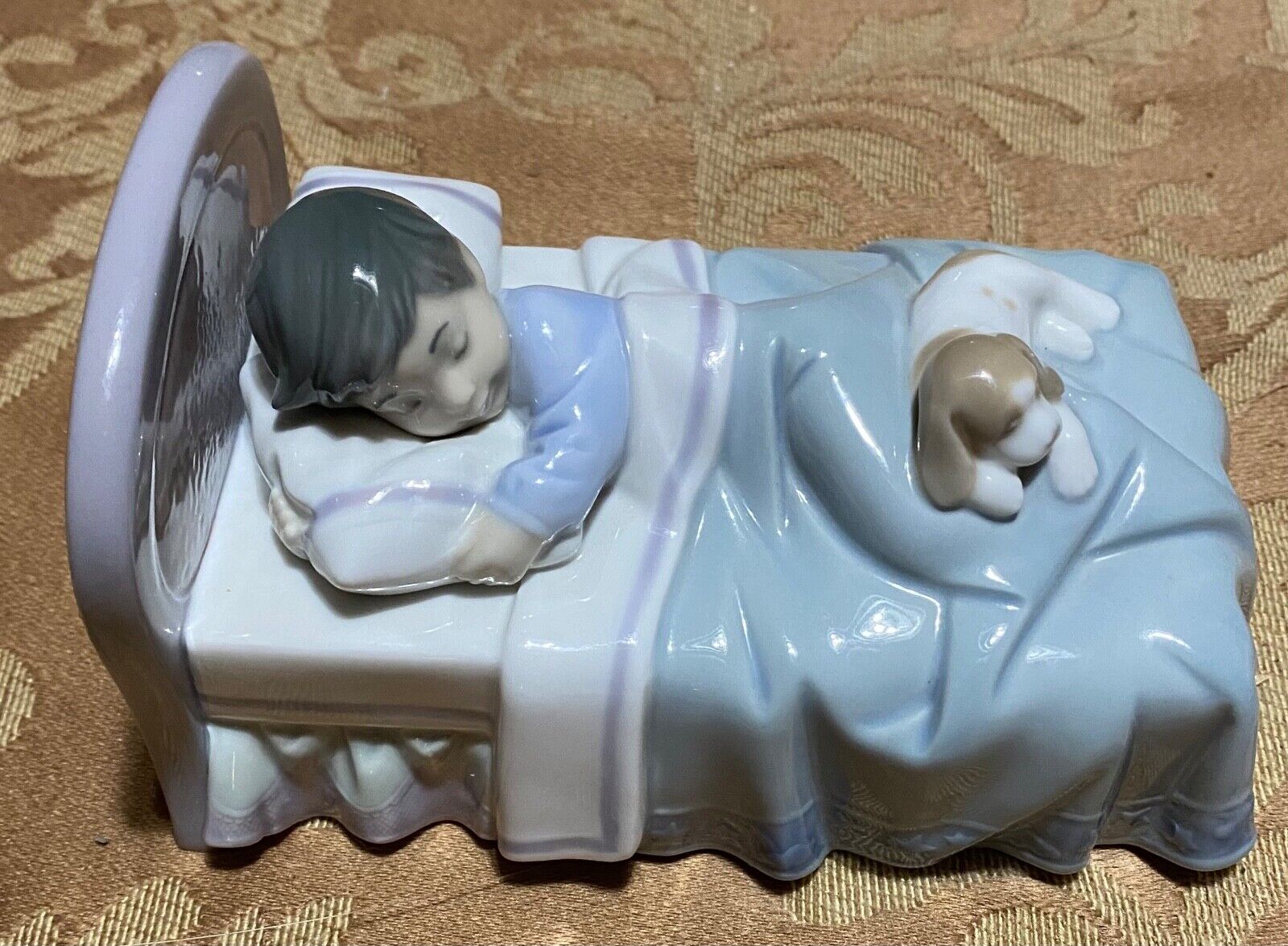 Lladro 6541 Bedtime Buddies Boy in Bed with Puppy Figurine Spain Sentimental