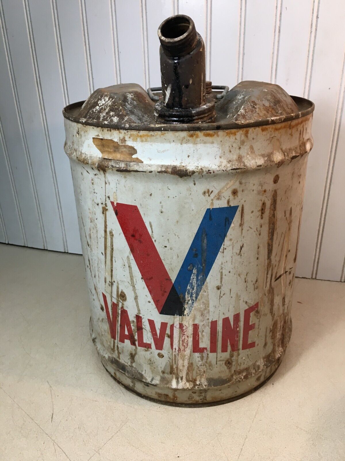 Vintage VALVOLINE 5 Gallon  Gas Can Advertising Gas Oil Garage Advertising