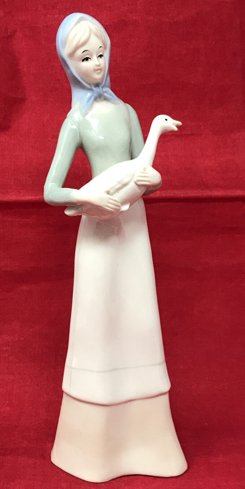 Vintage Simson Lady Holding Geese Goose in a Ceramic Figurine 11\