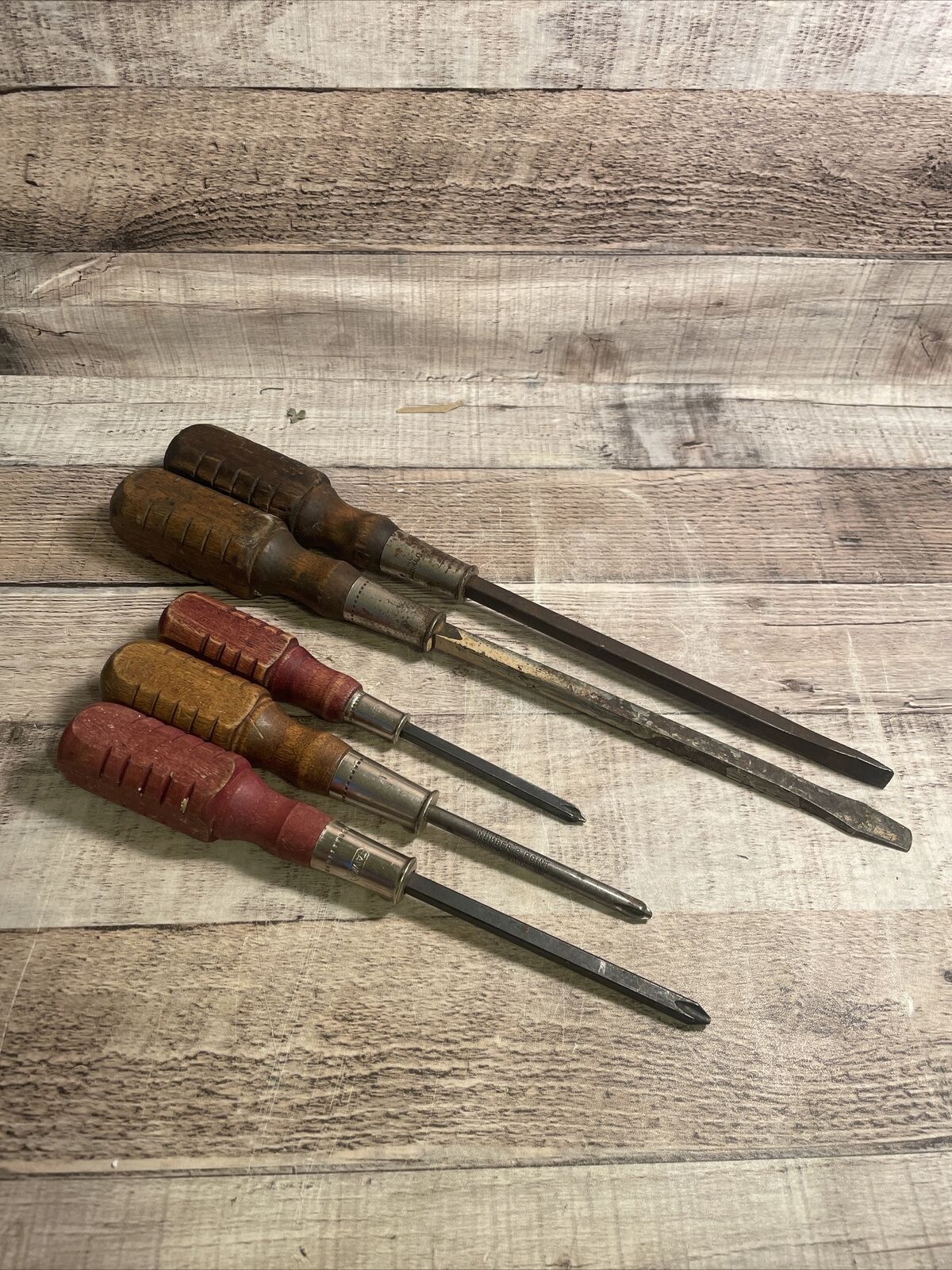 Lot Of 5 Vintage Wooden Handle Screwdrivers MAC Phillips USA Unbranded