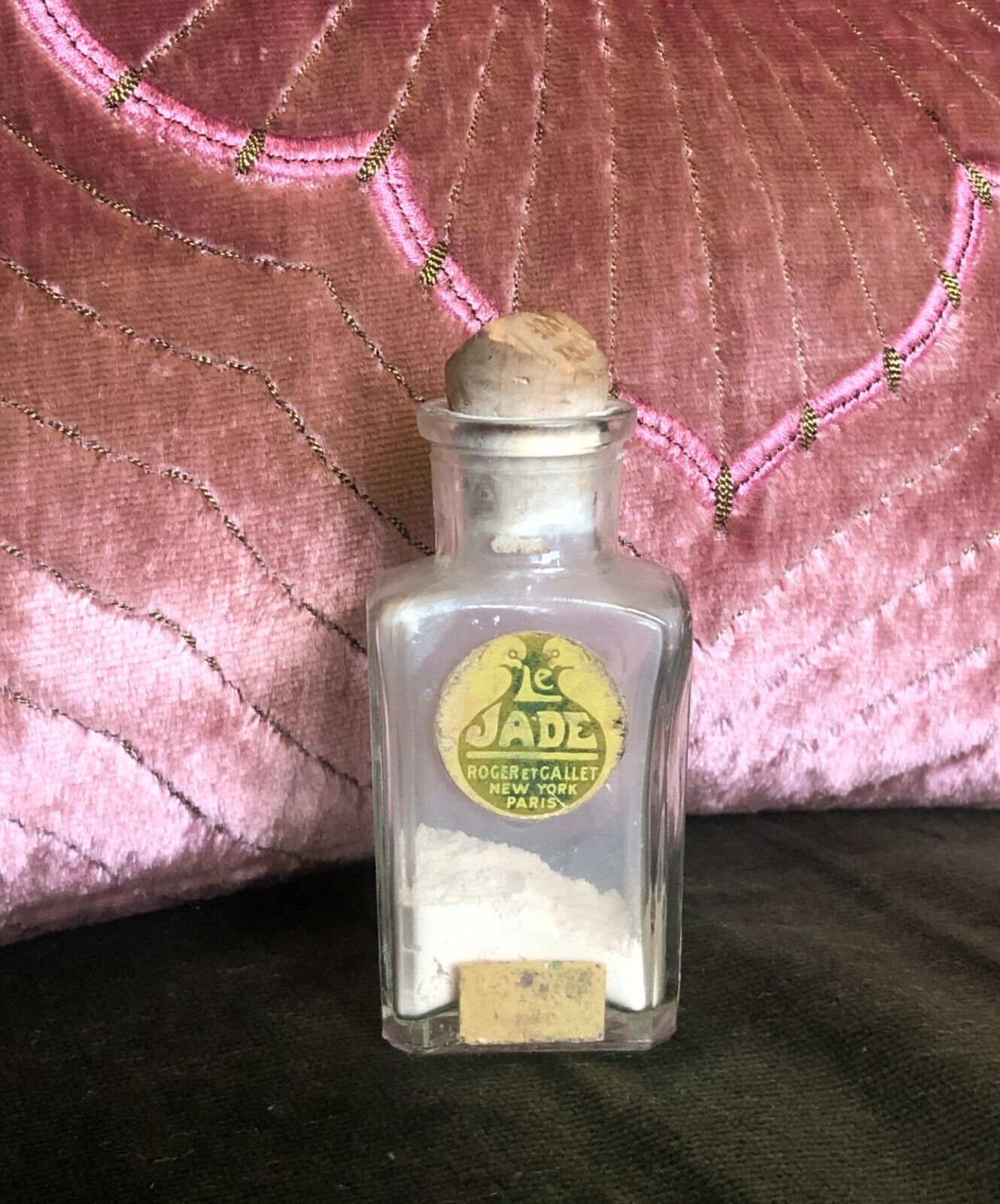 Vintage Le Jade Roger & Gallet Dry Perfume Pretty Art Nouveau Label