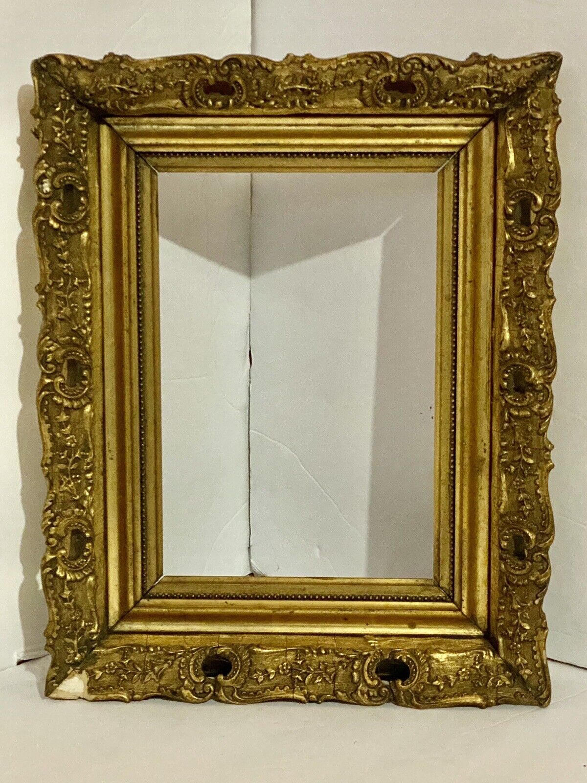 Antique French Victorian Ornate Picture Frame With Gilt Gesso & Floral Design