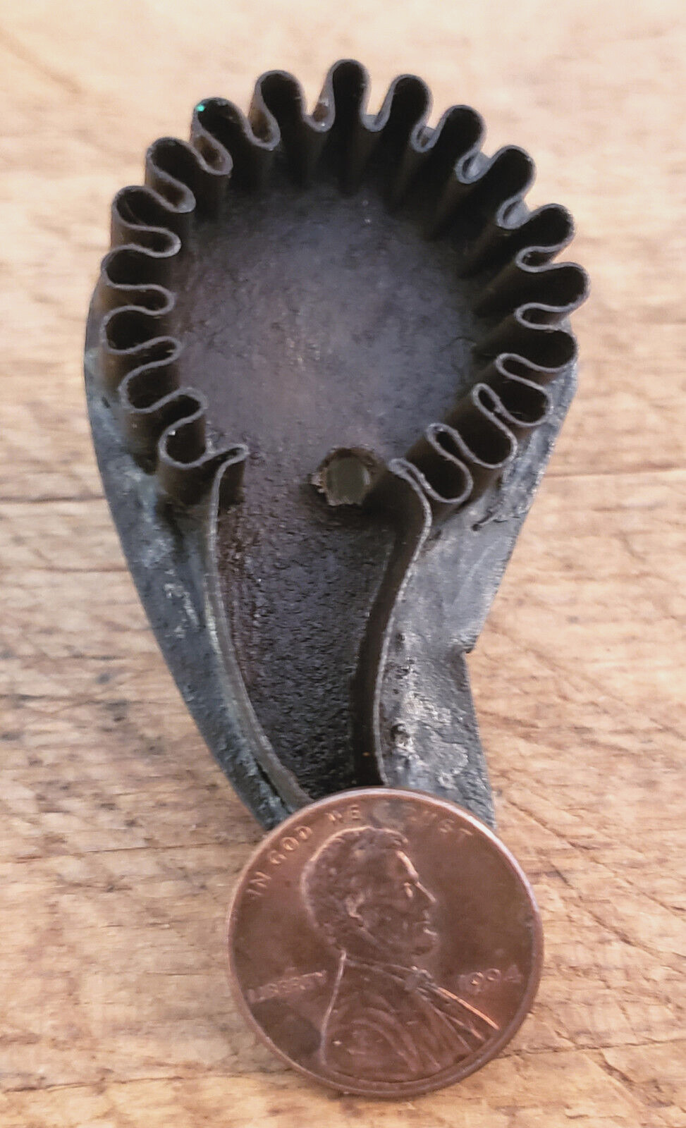 RARE Antique 19th C Miniature TIN Crimped HANDLE Cookie FLOWER Cutter 2\
