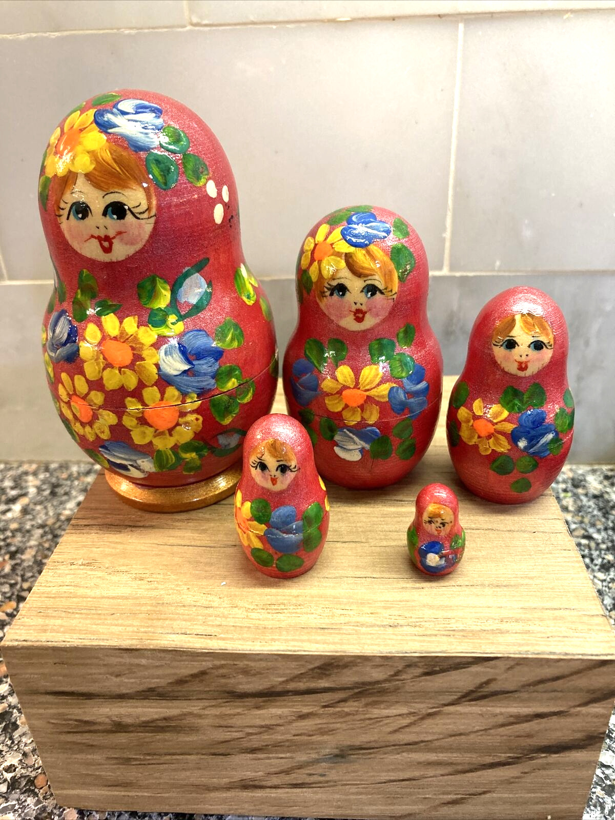 Vintage 5-Piece Russian Nesting Dolls, See Photos