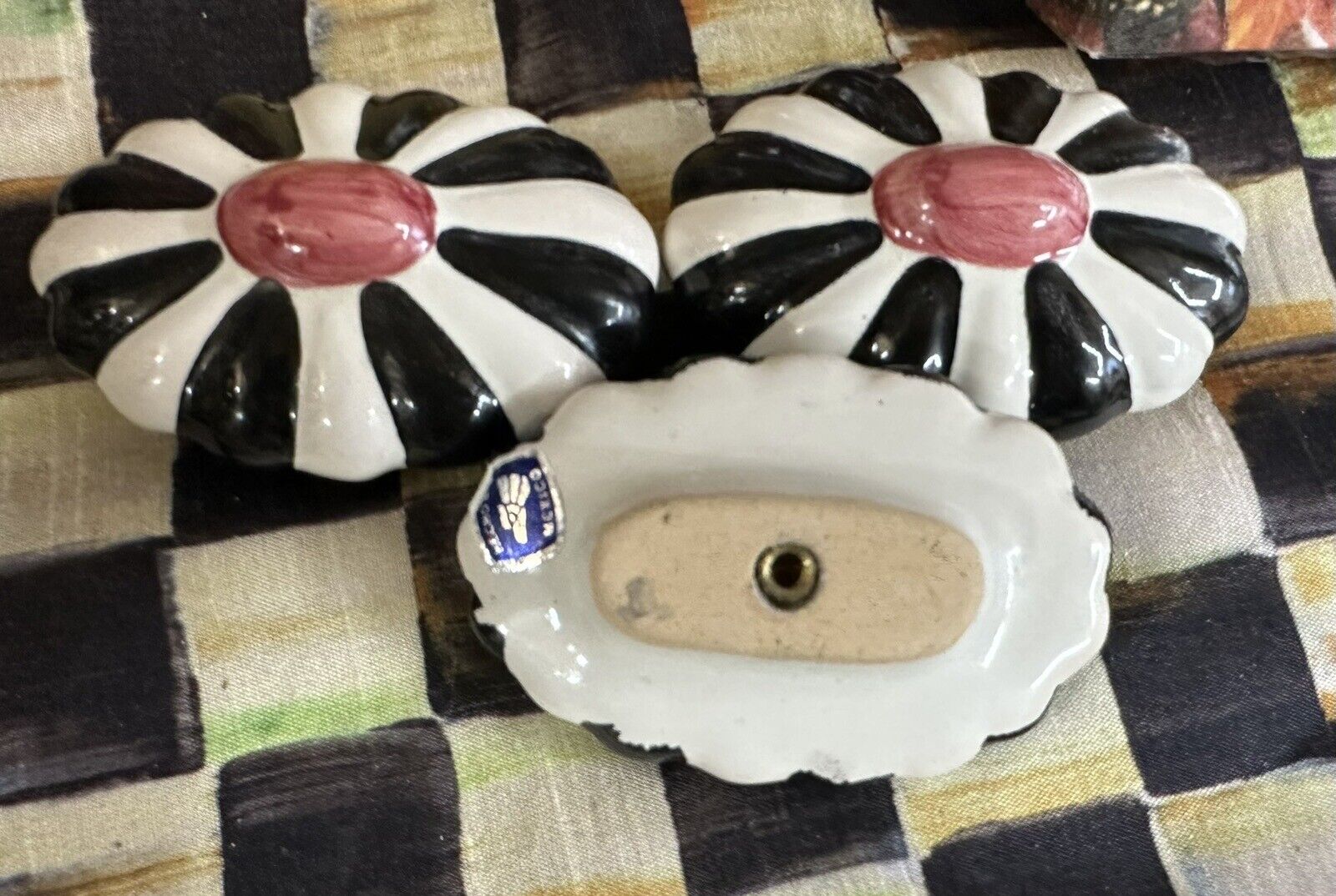 MacKenzie Childs Pottery Ribbed Majolica Pulls /Knob- Black, White And Pink