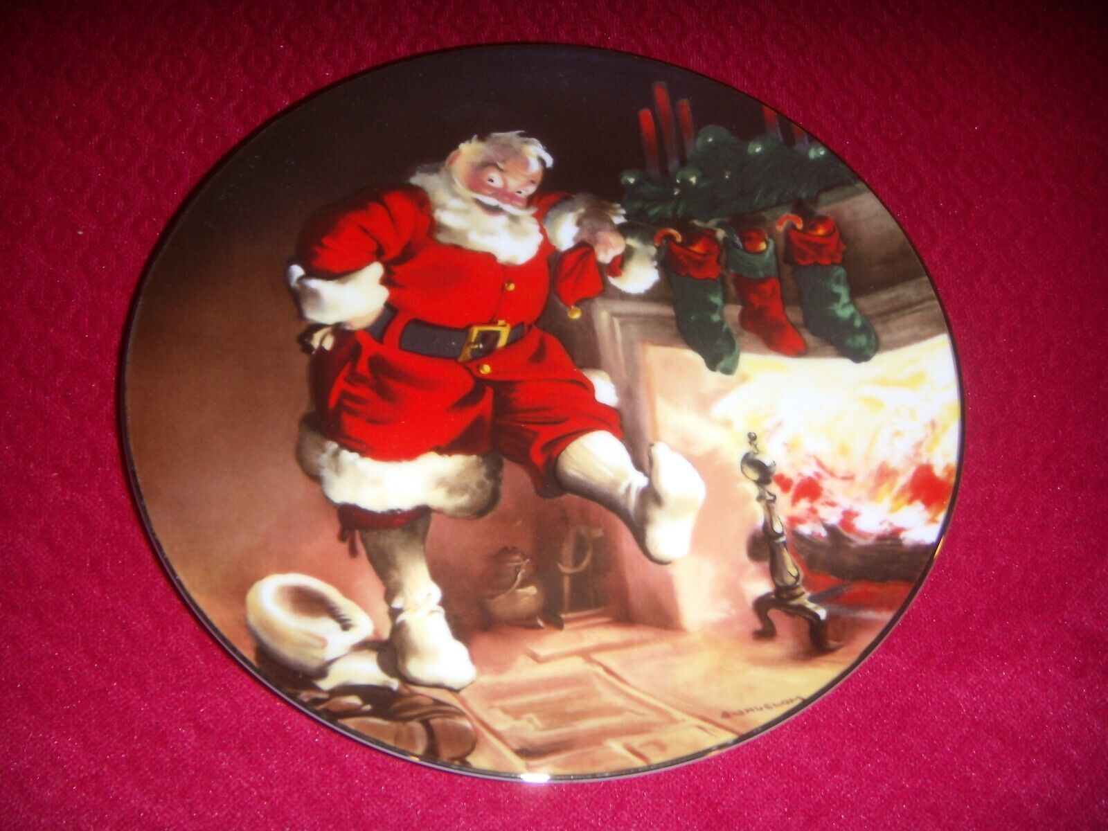 Edwin M. Knowles The Sundblom Santa's Series Christmas Plate Santa By The Fire