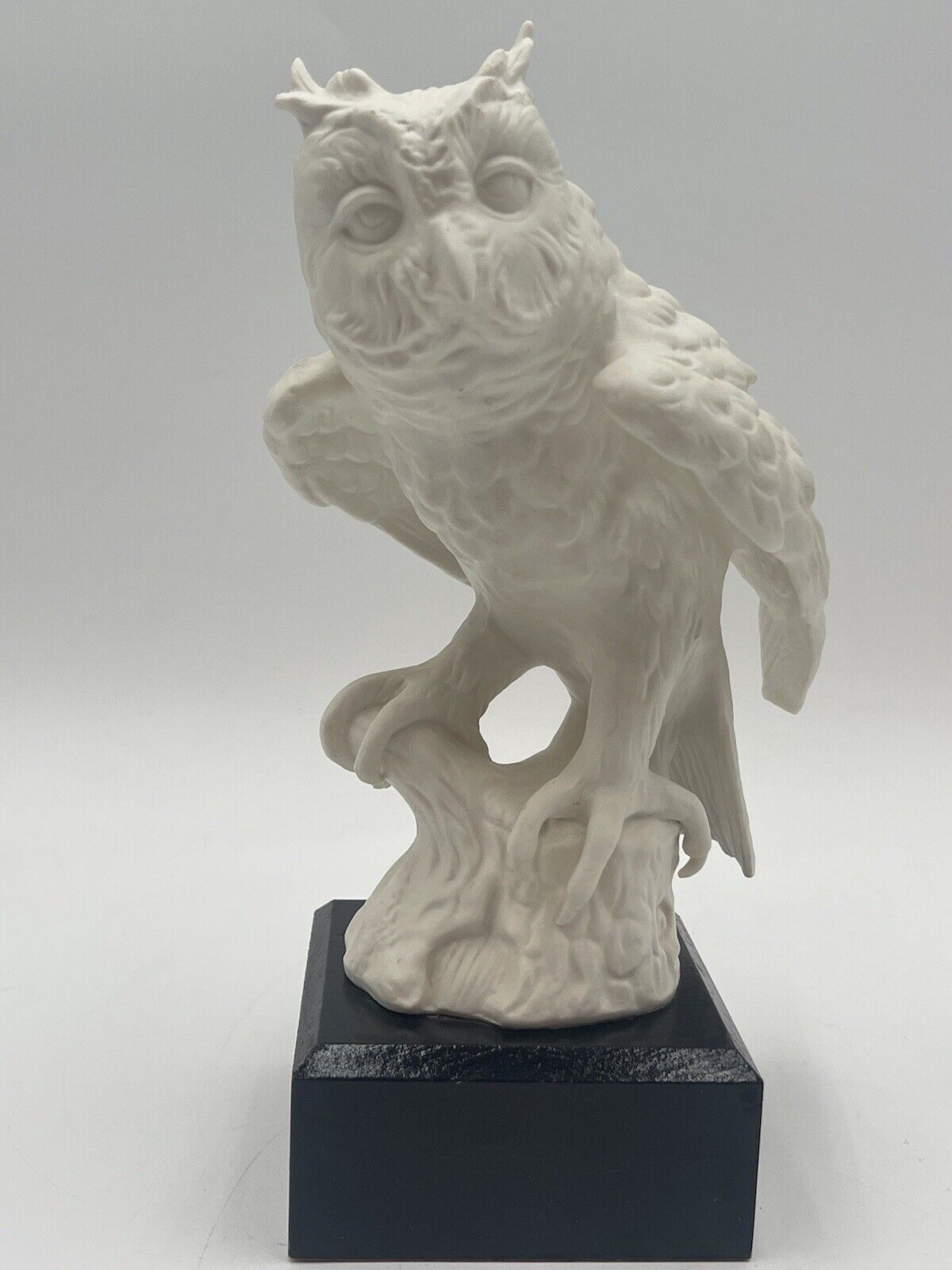 Goebel Limited Edition All White Large Figurine Great Horned Owl Matte 434/950