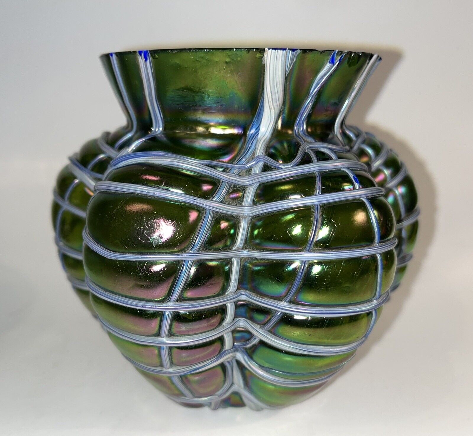 Antique Pallme König & Habel Art Nouveau Iridescent Fadendekor Green Glass Vase