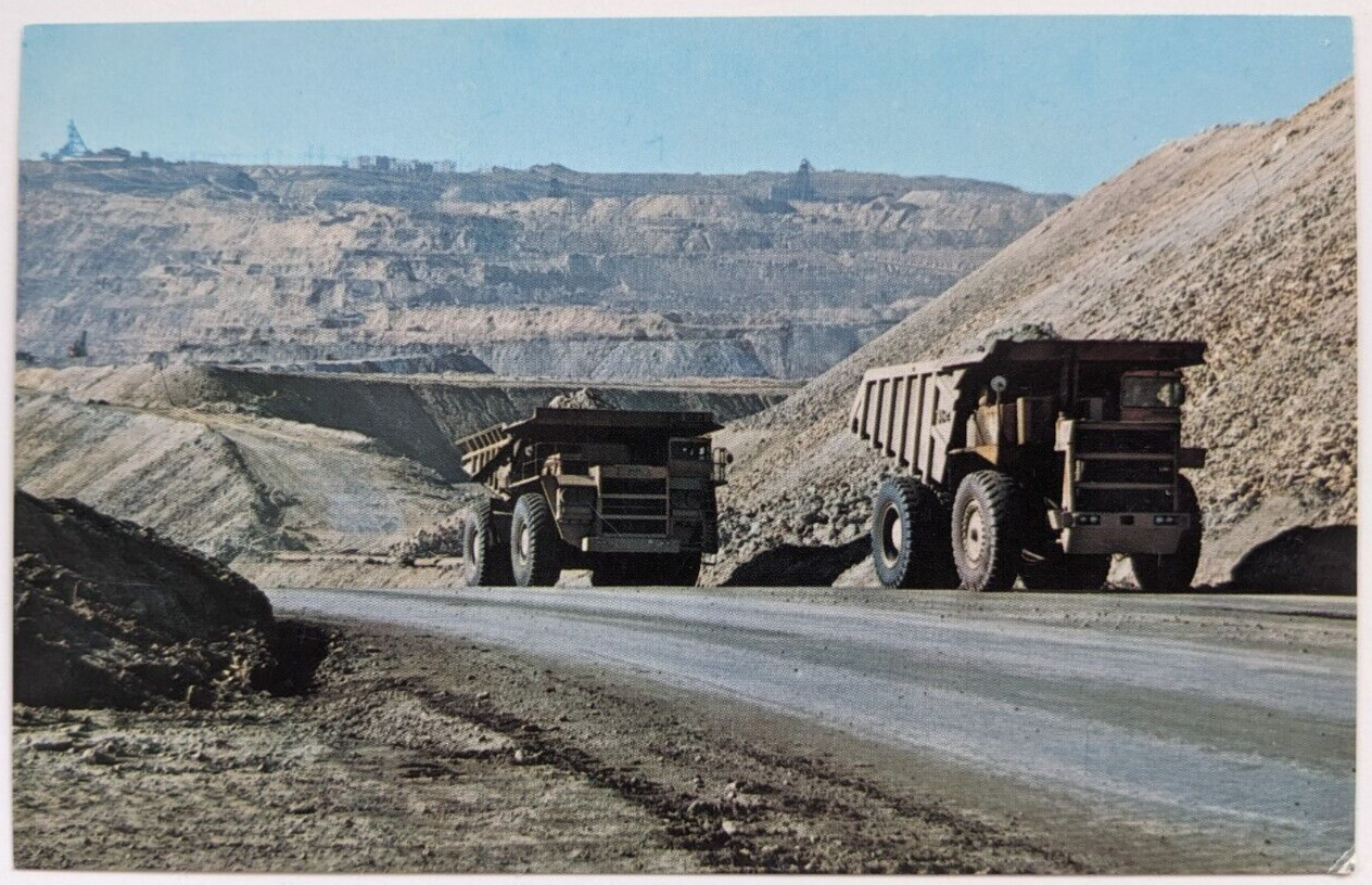 Butte Montana Berkely Pit Giant Yuke Haul Trucks Copper Rock Vintage Postcard A4
