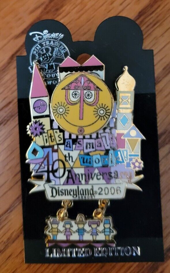 Disney DLR IT'S A SMALL WORLD 40th Anniversary  LE 3-D  Dangle Spinner Pin