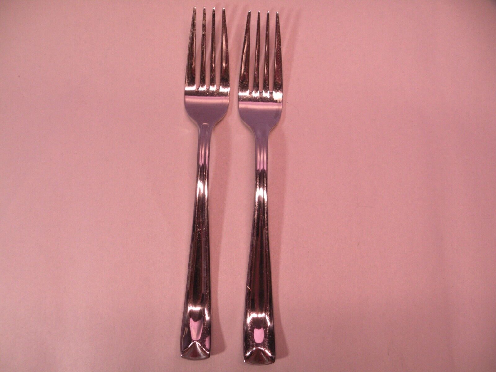 Set Of 2 Oneida Lincoln Glossy Stainless Dinner Forks Triangle Tip 8 In. GB4