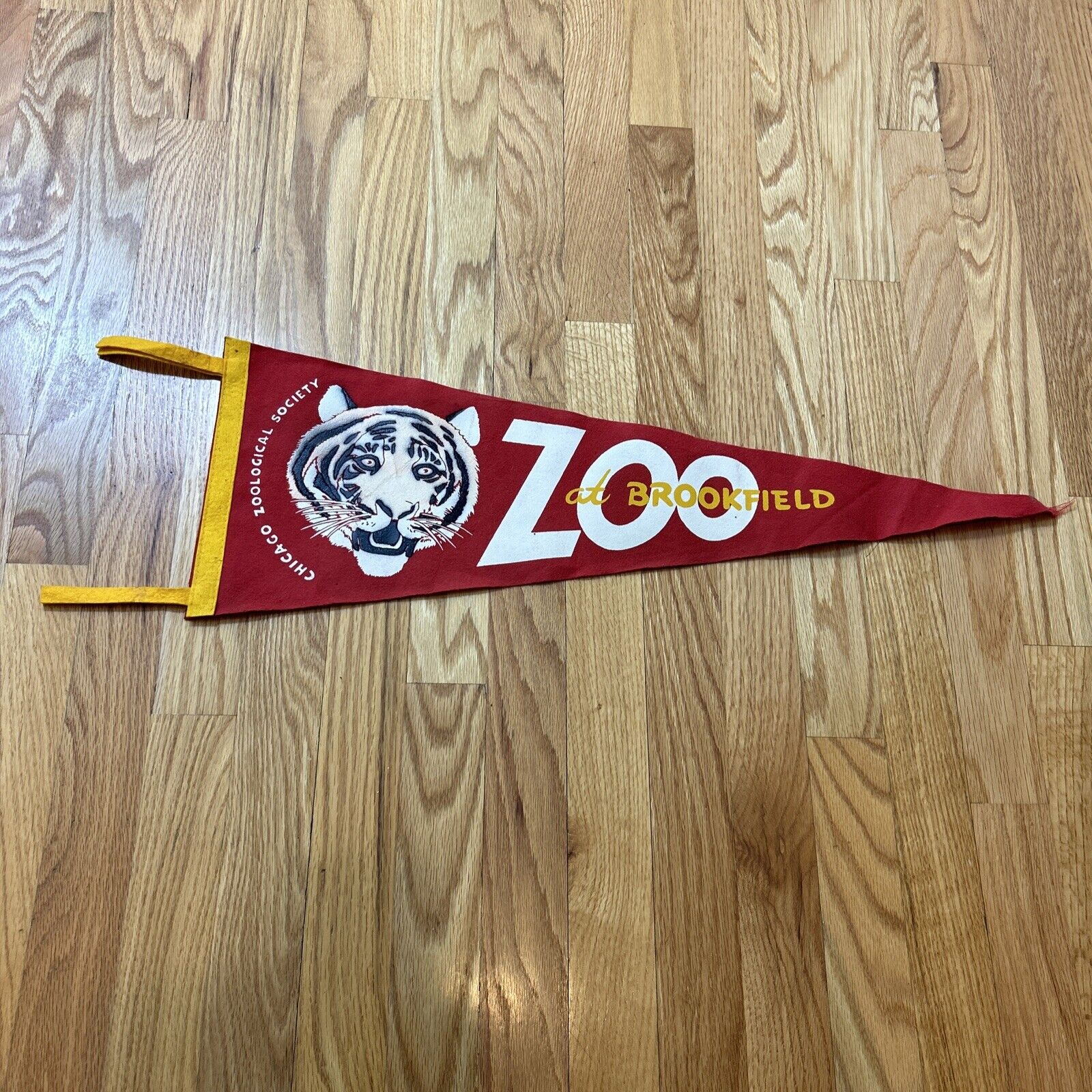 Vintage Zoo at Brookfield Felt Pennant Chicago Zoological Society 26\