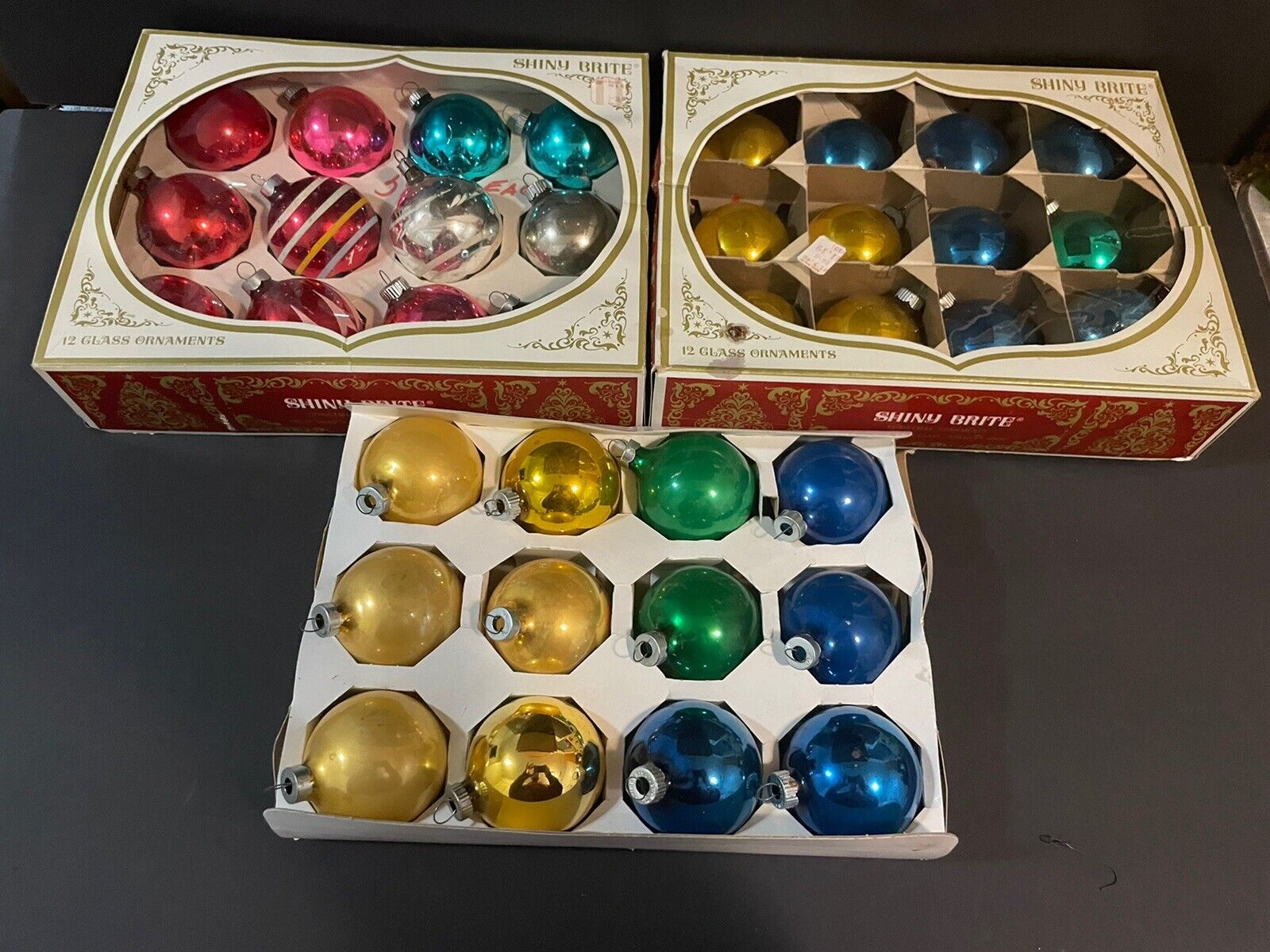 Retro Vintage Shiny Brite Ornaments - 24 36 Ornaments In Varying Colors