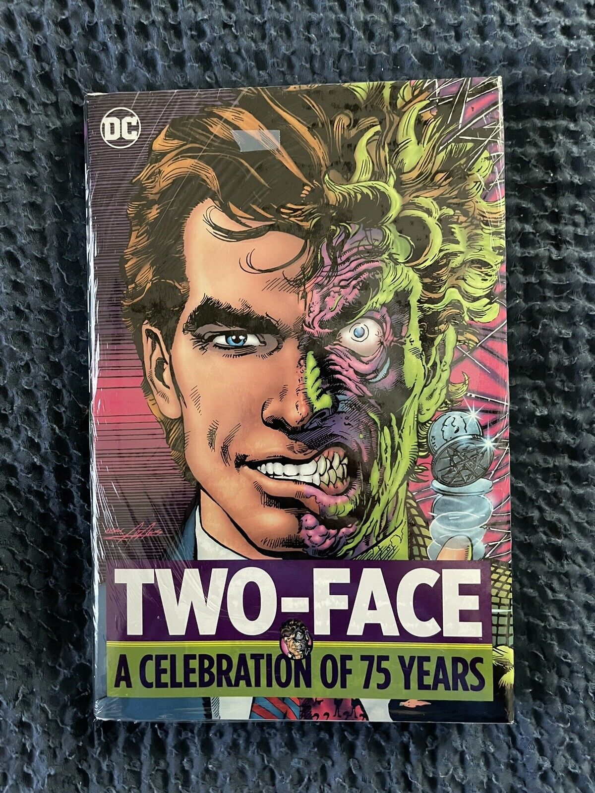 Two-Face A Celebration Of 75 Years - DC Comics  Hard Cover - 2017- Bob Kane