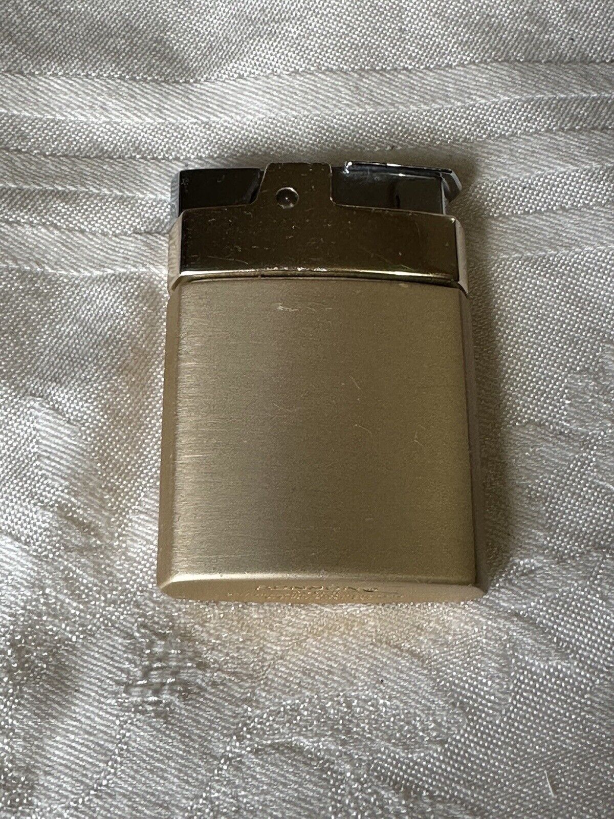 Vintage Ronson Rover Lighter Working Condition