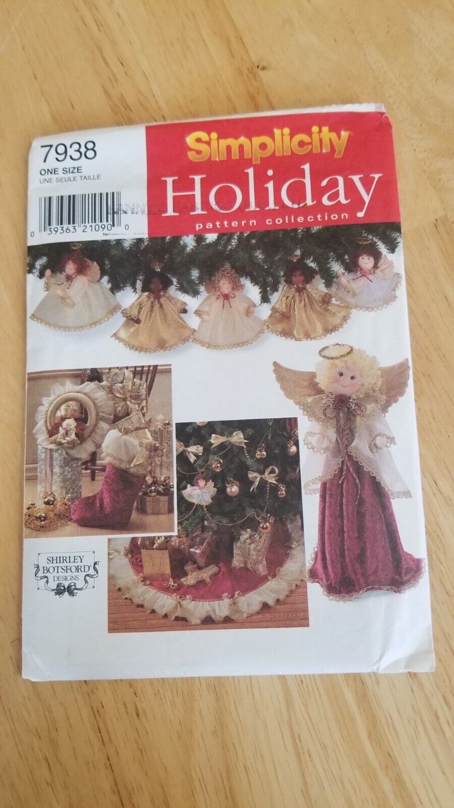 HOLIDAY COLLECTION Vintage SIMPLICITY 7938 Christmas Items Sewing Pattern UNCUT