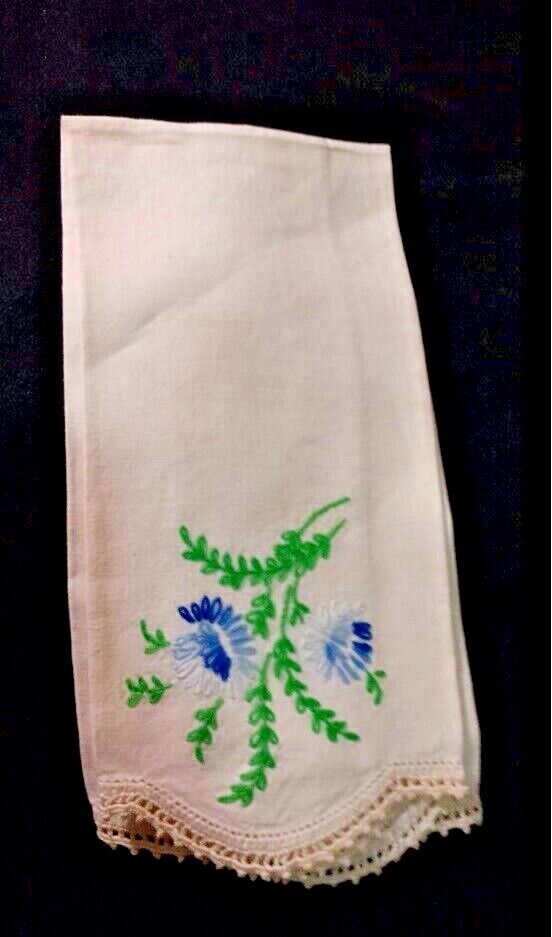 Vtg Arts and Crafts Rectangular Linen Towel Embroidered Floral w Crochet Ends