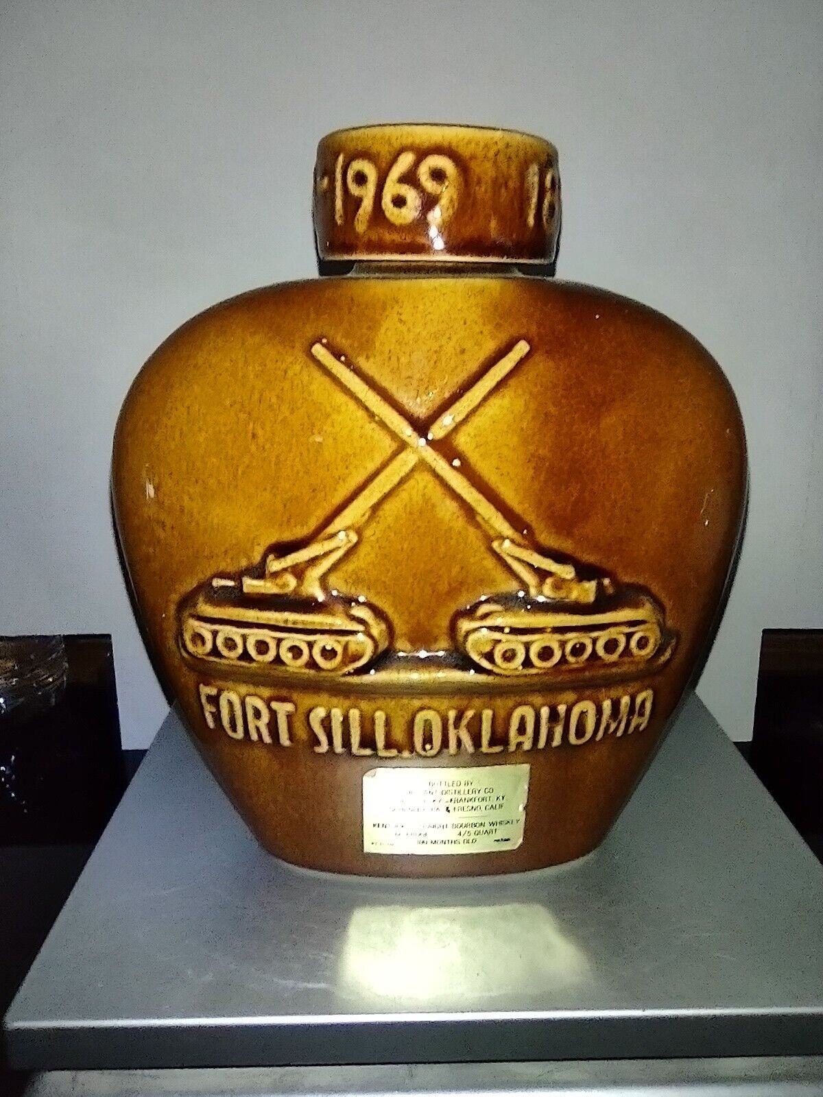 Vintage 1869-1969 JW Dant Ceramic Whiskey Decanter  Fort Sill Centennial, 7 1/8\