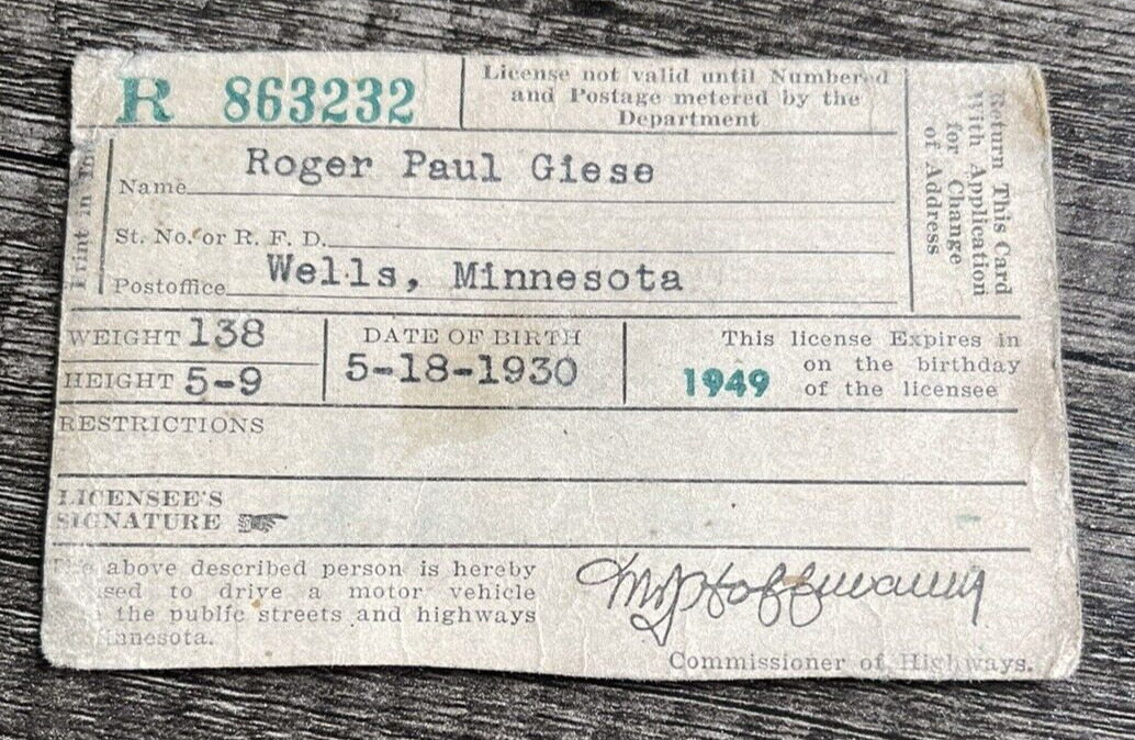 VINTAGE Minnesota Motor Vehicle Operators License Drivers 1945-1949 LOOK-COOL