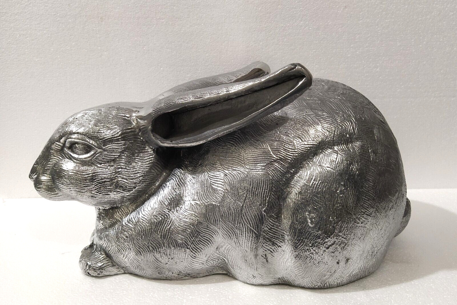 X Large Rabbit Metal Easter Bunny Figurine Garden Statue 44 cm