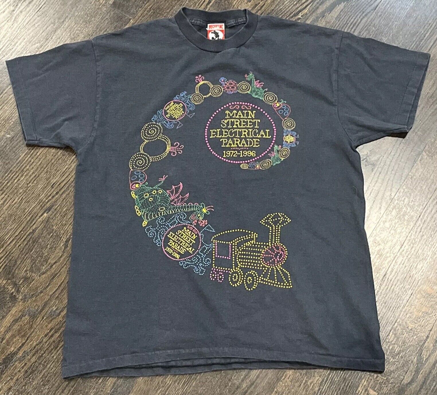 Vintage Disneyland Main Street Electrical Parade 1996 T-Shirt Sz L USA Single