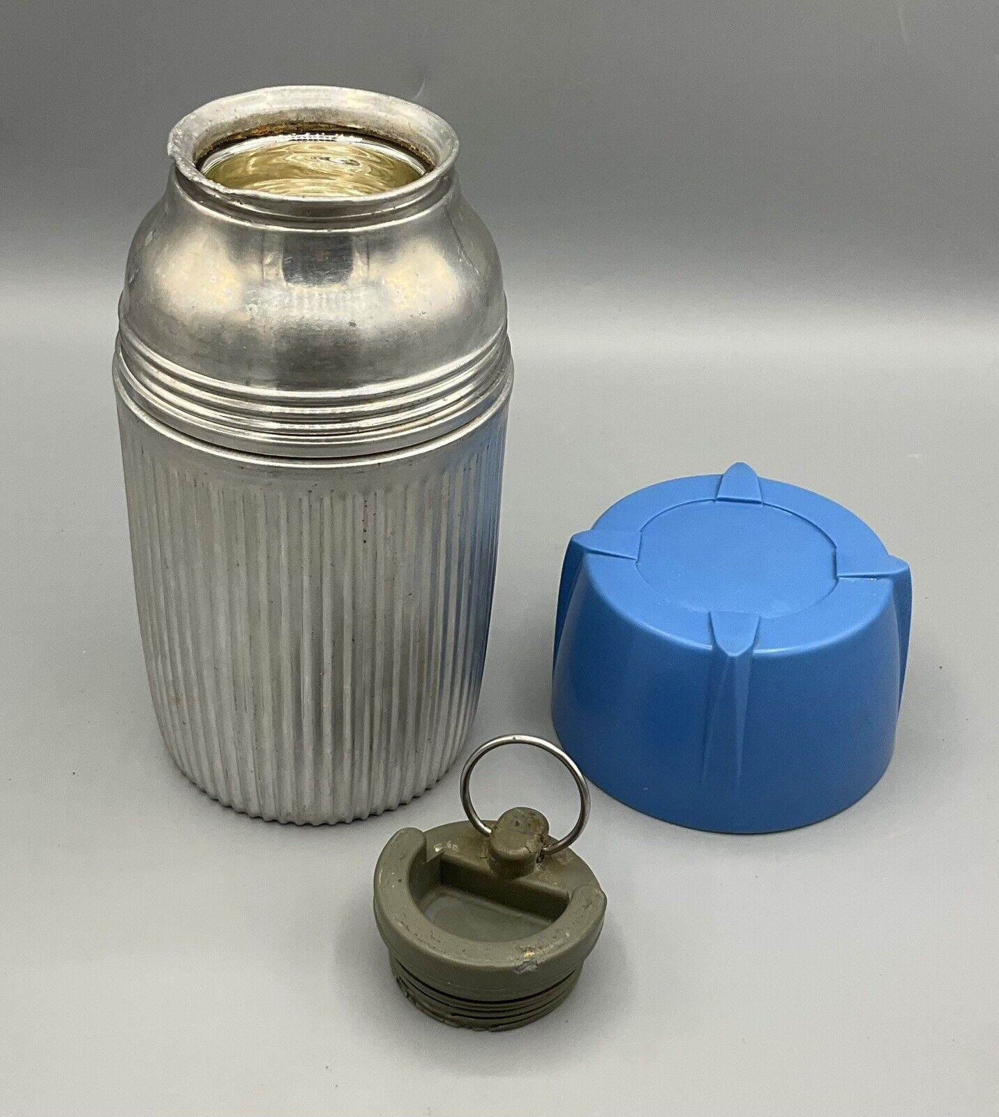 Antique Vtg Ribbed Aluminum Thermos Landers Frary & Clark Blue Lid/Cup