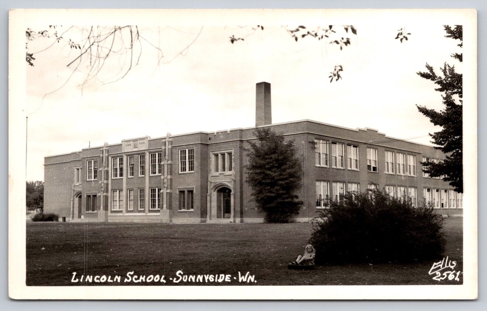 Lincoln School (closed forever) Sunnyside, WA RPPC Postcard 403