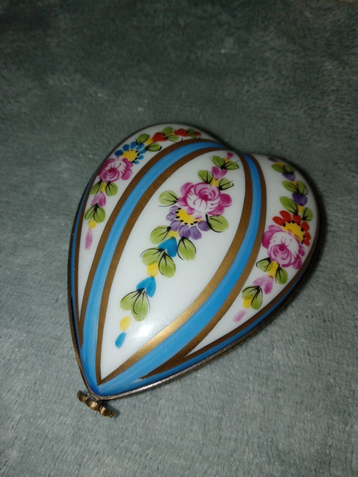 Vintage Heart Flower Blue Floral Limoges France Hinged Trinket Box 2\