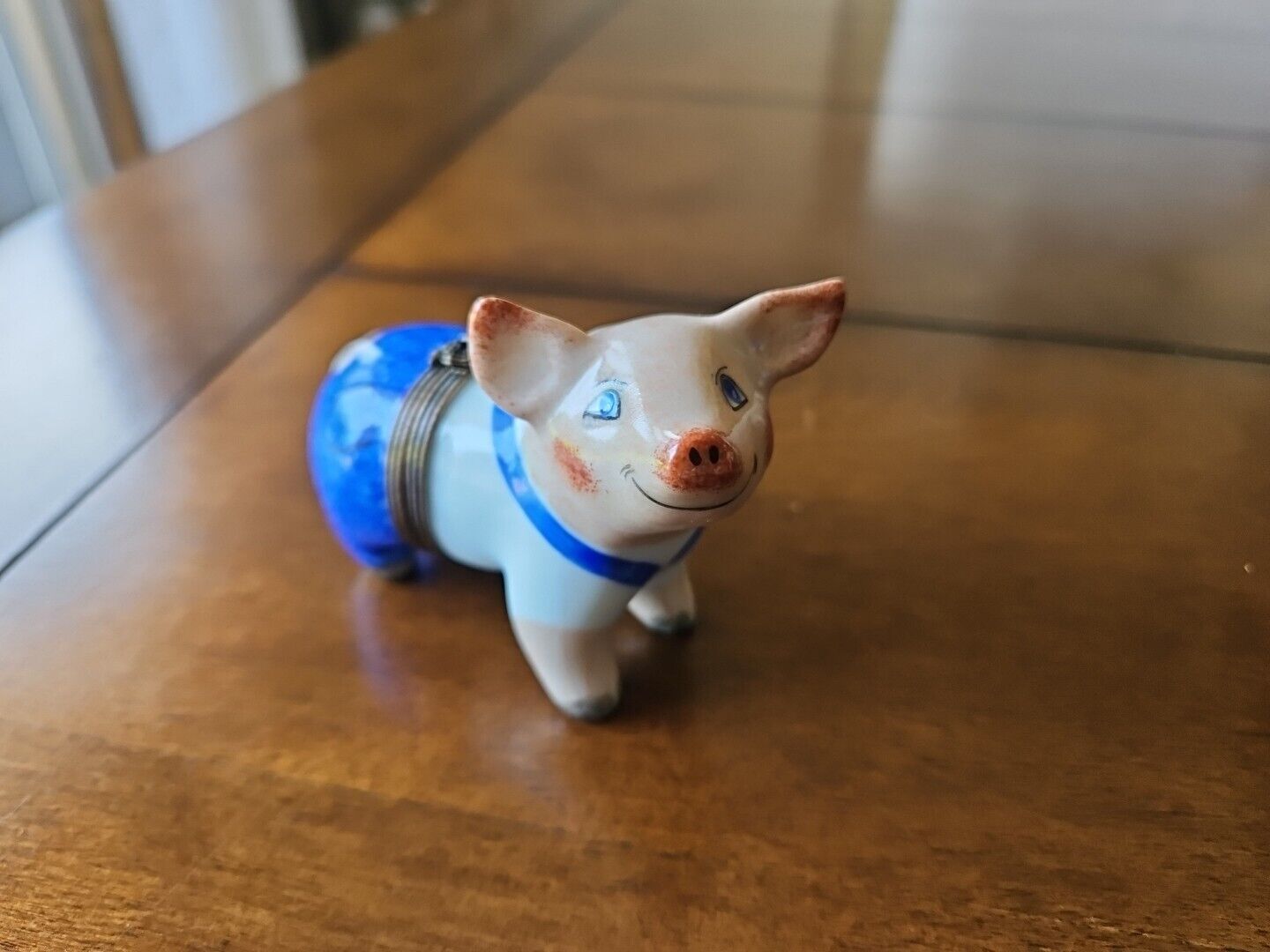 Limoges France Porcelain Trinket Box Smiley Farmer Pig in Overalls Peint Main MJ