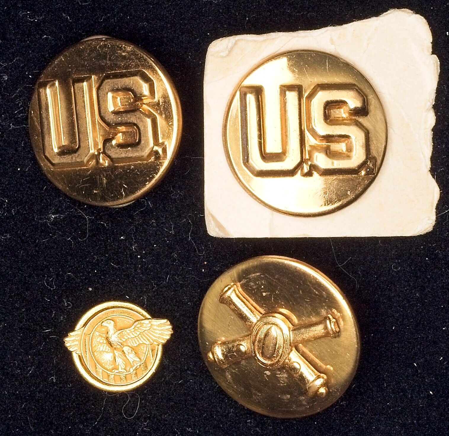 Mixed Lot - US Army WW2 Uniform Pins