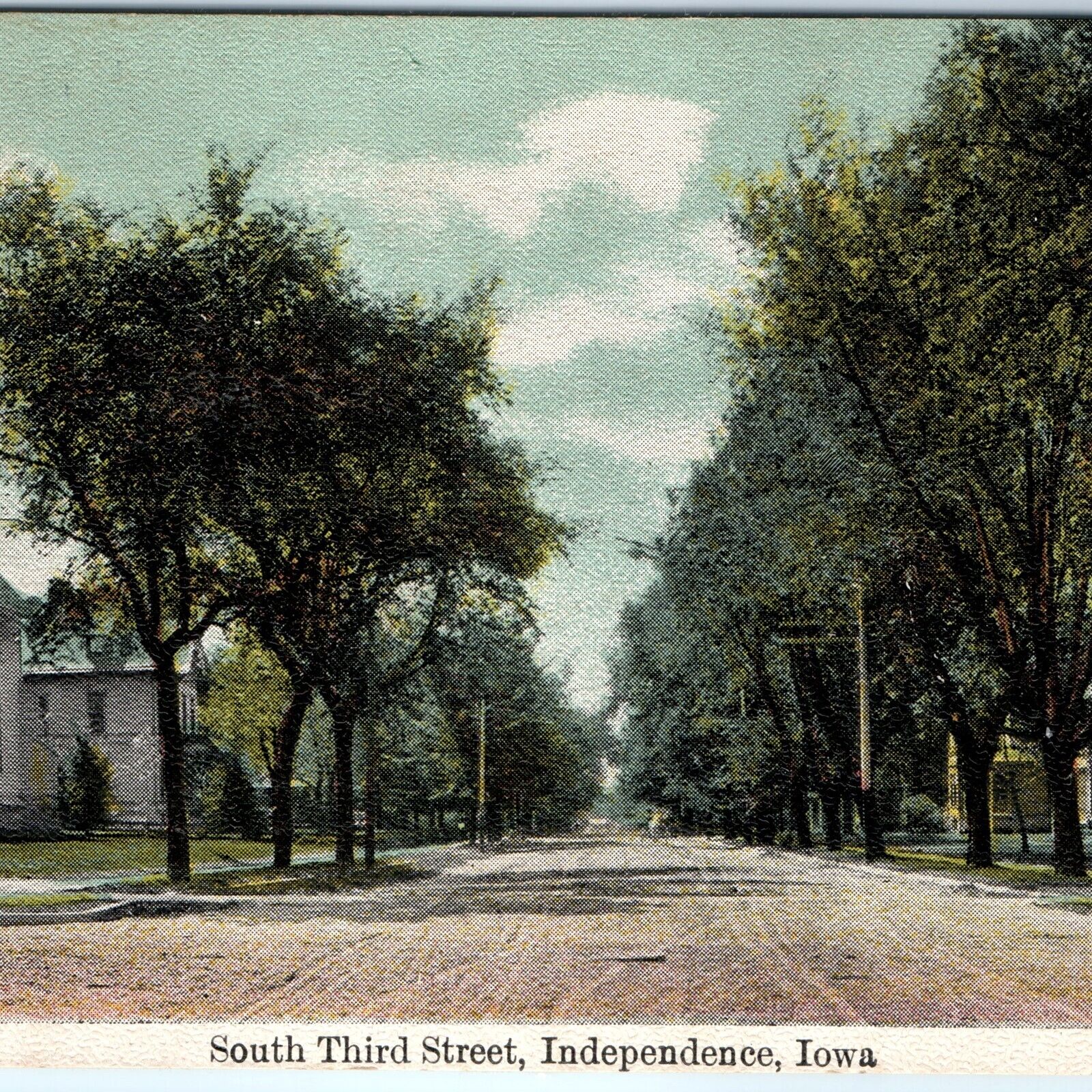 c1910s Independence, IA South Third Street Dirt Road Litho Photo Postcard A116