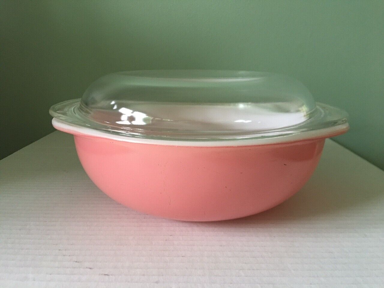 Vintage Pyrex 024 Pink Flamingo Handled 2 Qt. Baking Casserole Dish & Lid Bowl