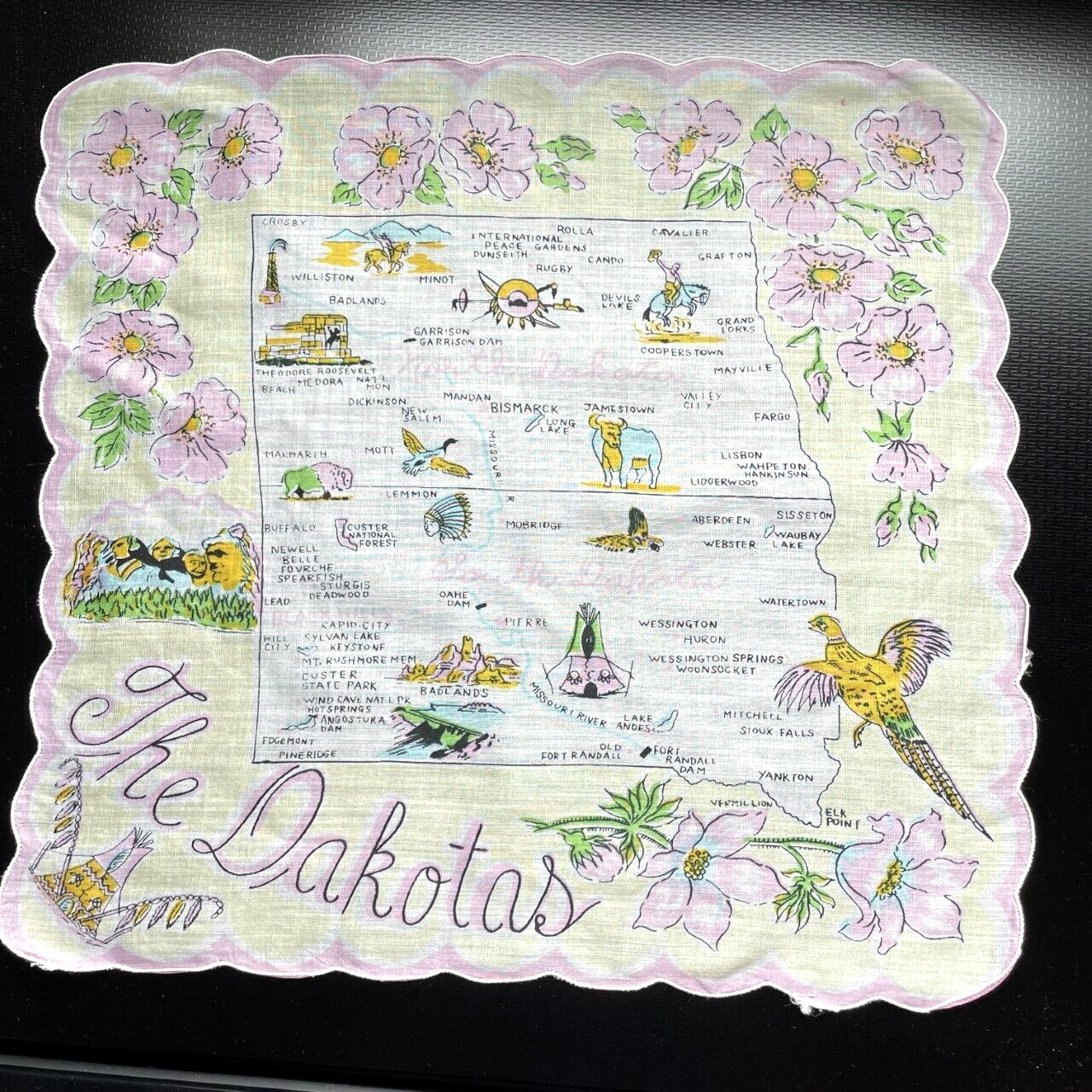 The Dakotas Women's Handkerchief North & South Dakota Maps Souvenir Yellow/Pink