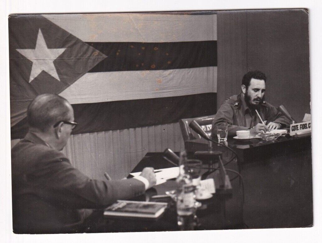 CUBAN REVOLUTION EARLY TIMES FIDEL CASTRO TV SPEECH 1960 CUBA KORDA Photo Y 325