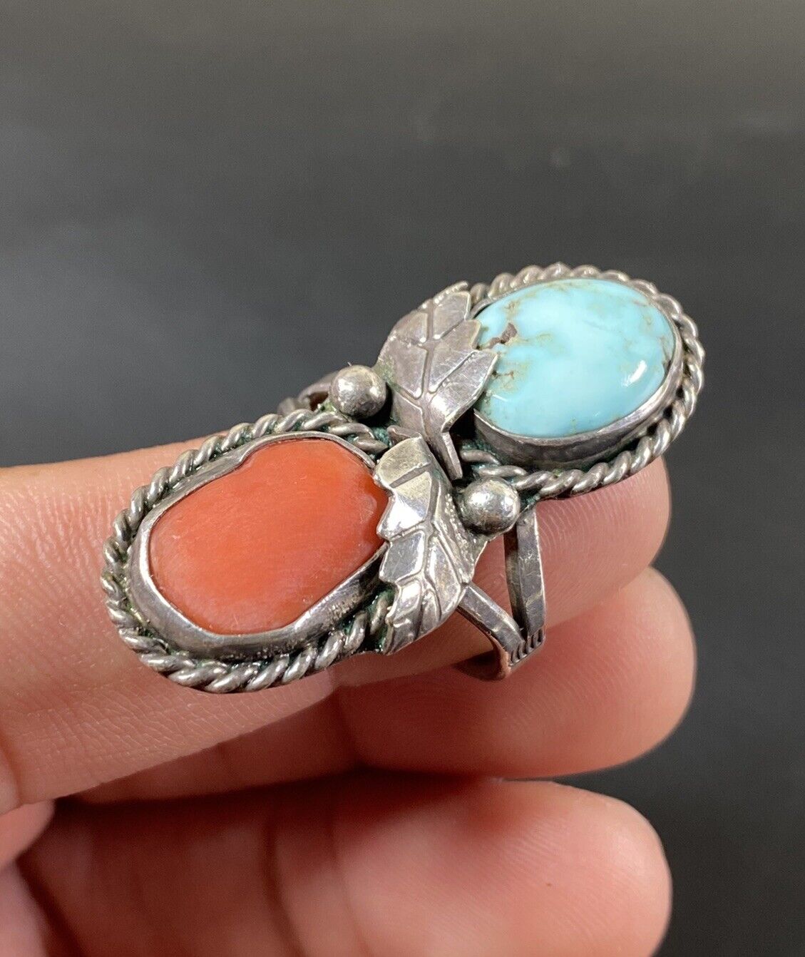 Vintage Navajo Native American Sterling Silver .925 Coral & Turquoise Leaf Ring