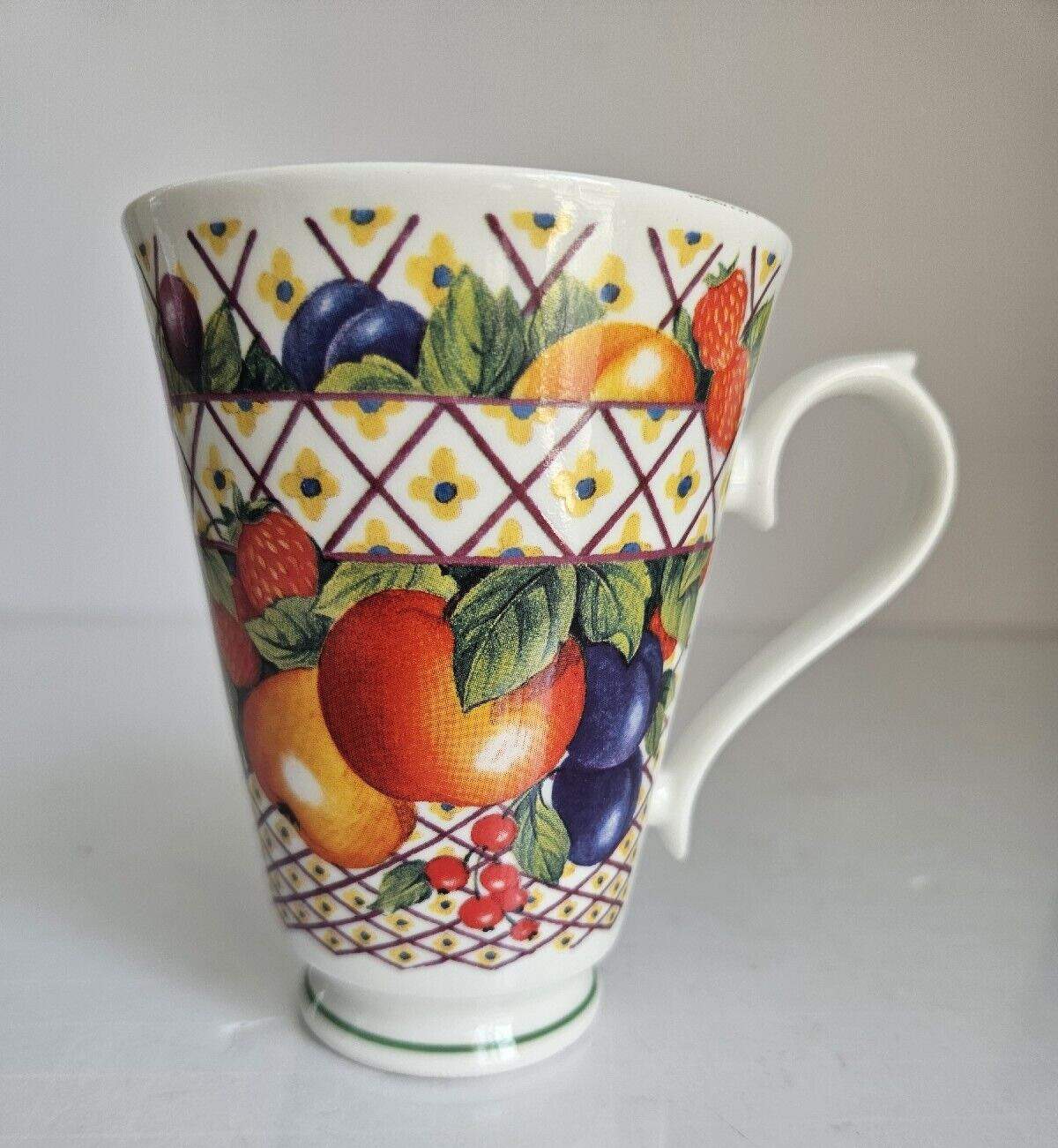 VTG 1997Roy Kirkham Evesham  Colorful Fruits Footed Mug 8 Oz  Bone China England