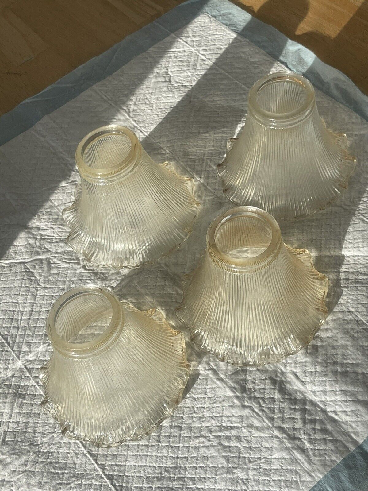 Vintage glass light shades for chandelier 4.0 x 5 X2.0 Fitter, Lot Of 4