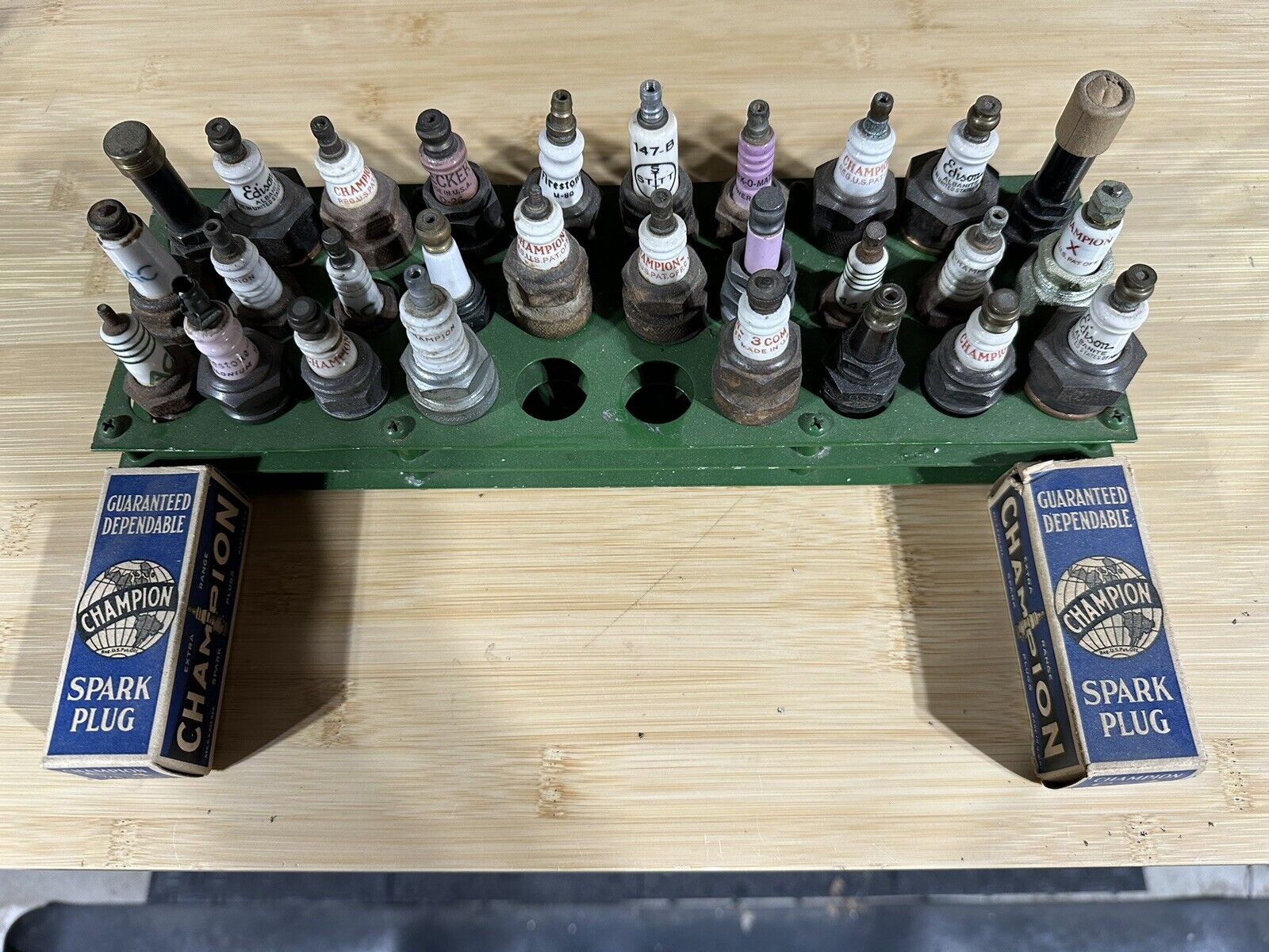 Lot of 30 Vintage/Antique Spark Plugs Bethlehem/Champion/AC/Amoco/Edison/OPTO