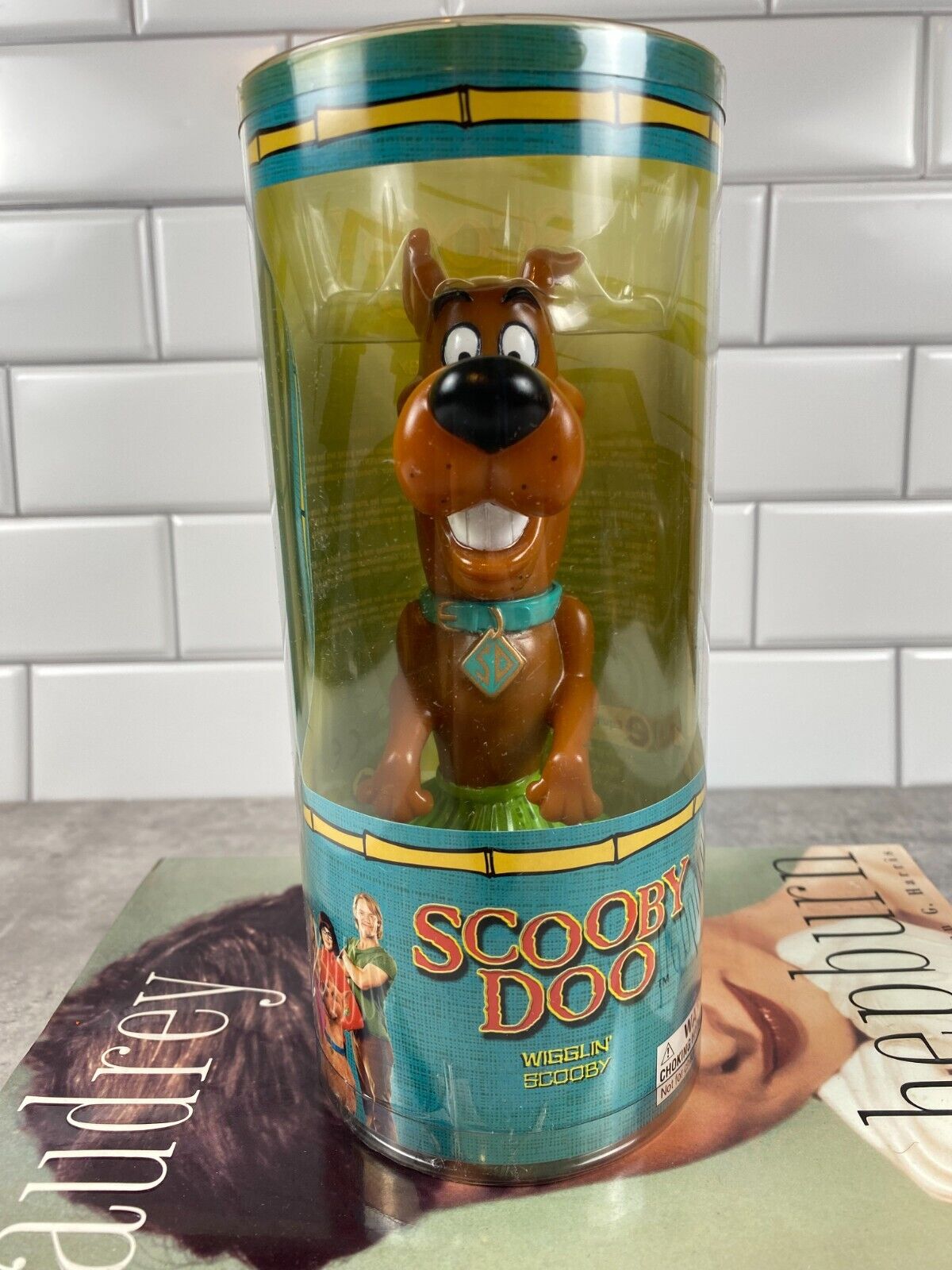 VTG Scooby-Doo Spooky Island Hula Skirt Bobble Wigglin Figure Hanna-Barbera NEW