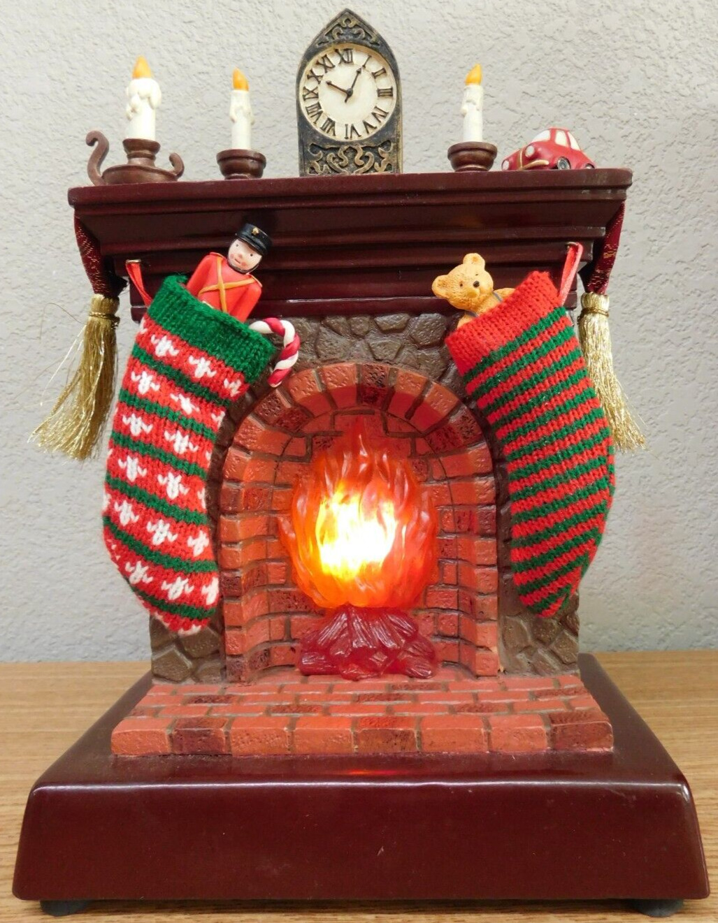 VTG Cracker Barrell Santa Claus Fireplace Light With Flame Motion Light
