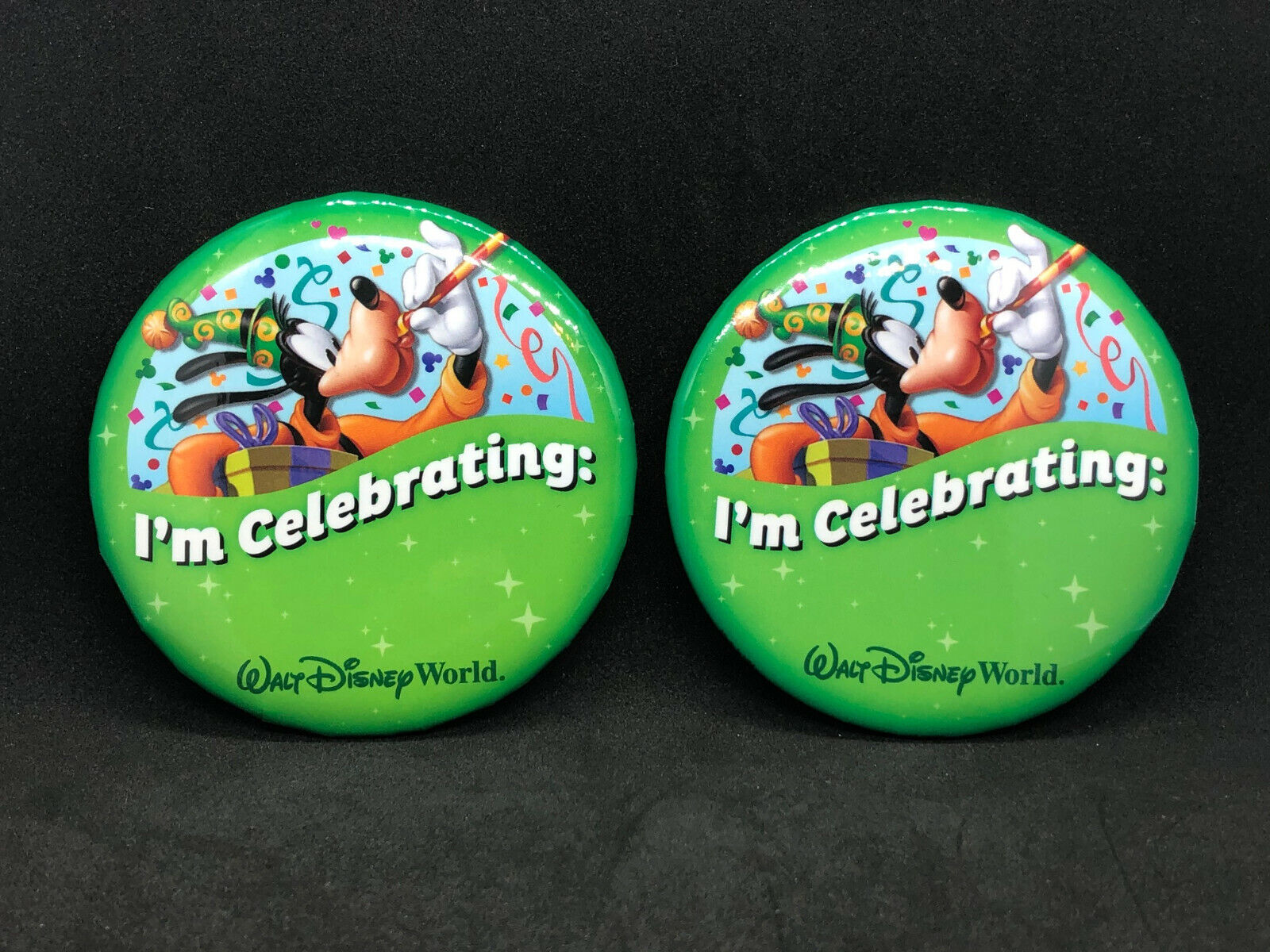 Walt Disney World, I'm Celebrating Goofy 2 Buttons Pins NEW 