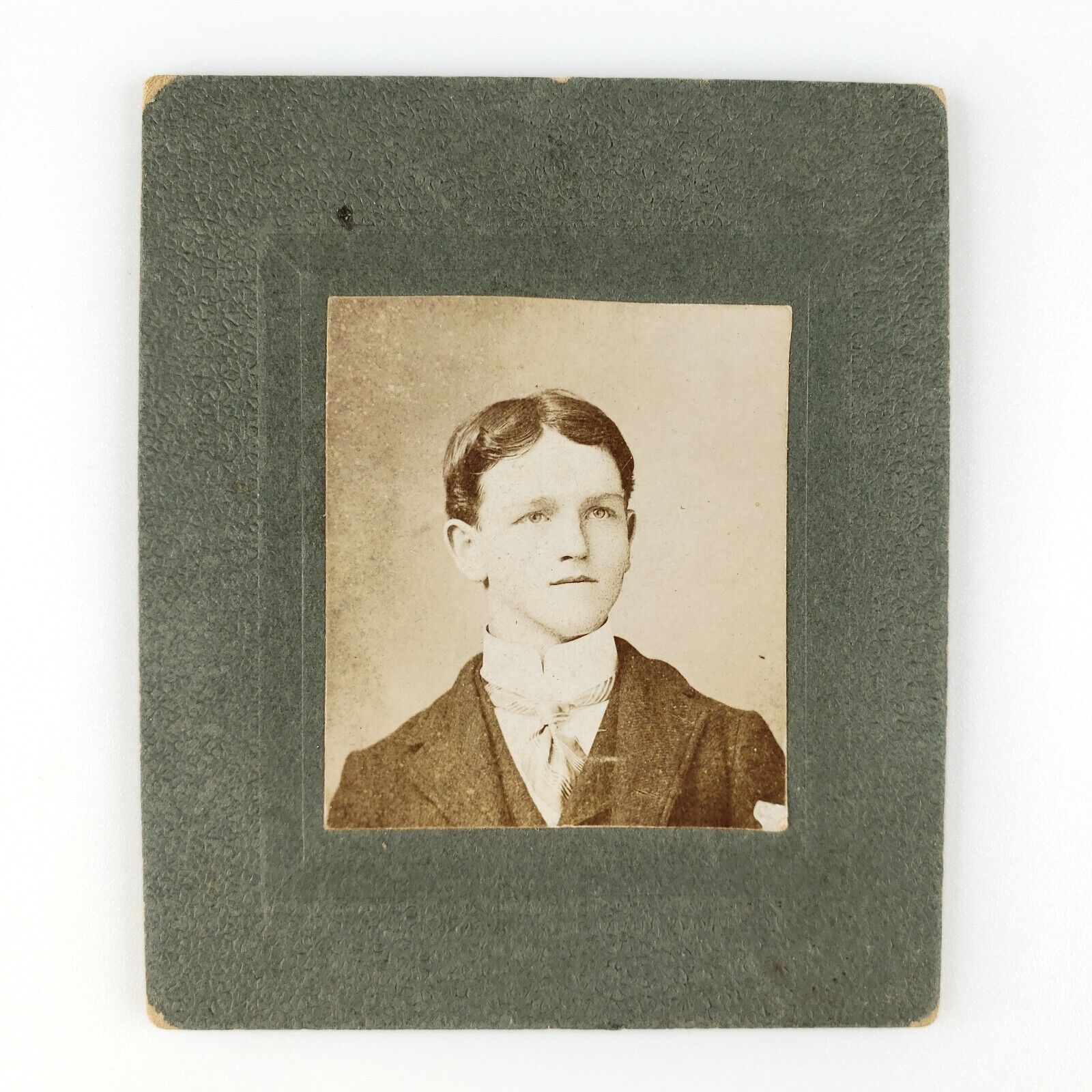 Middle-Parted Young Man Photo c1892 Antique Card-Mounted Small Portrait D1791