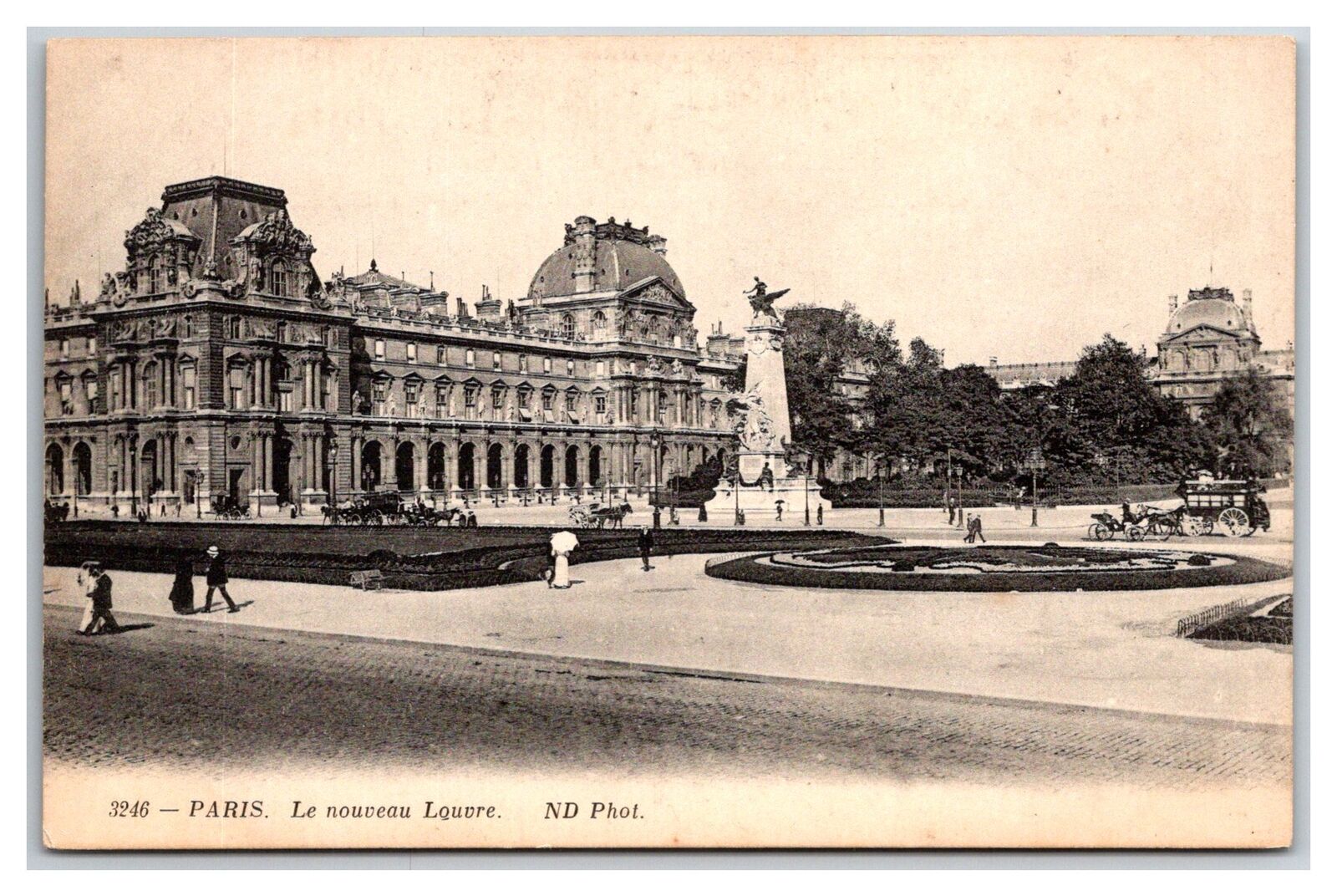 Paris France French ~  Le LOUVRE Museum Musse ~ Antique vintage